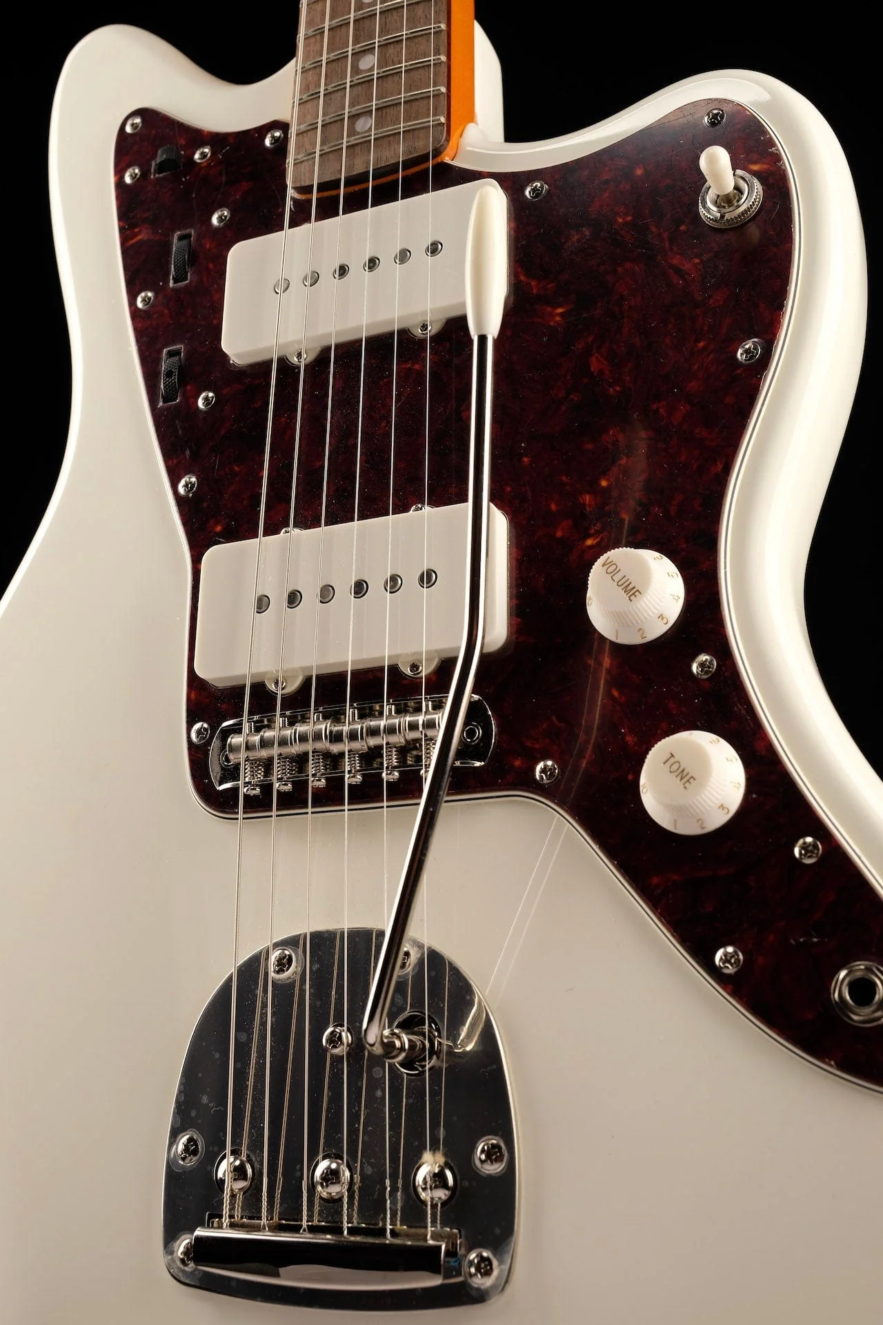 Used Squier Classic Vibe 60's Jazzmaster Olympic White with Gig Bag - Image 5