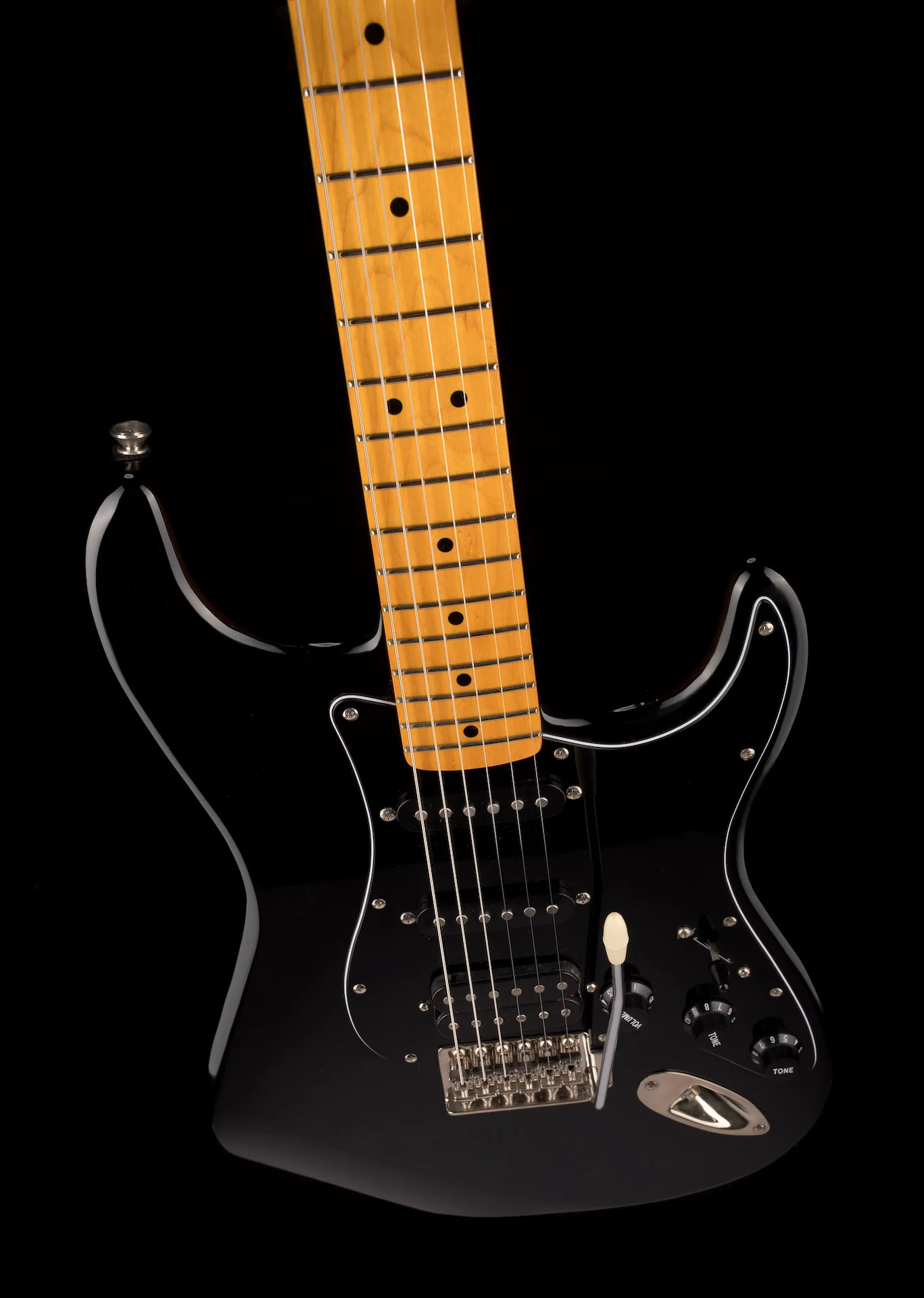 Used Squier Classic Vibe '70s Stratocaster HSS Black - Image 4