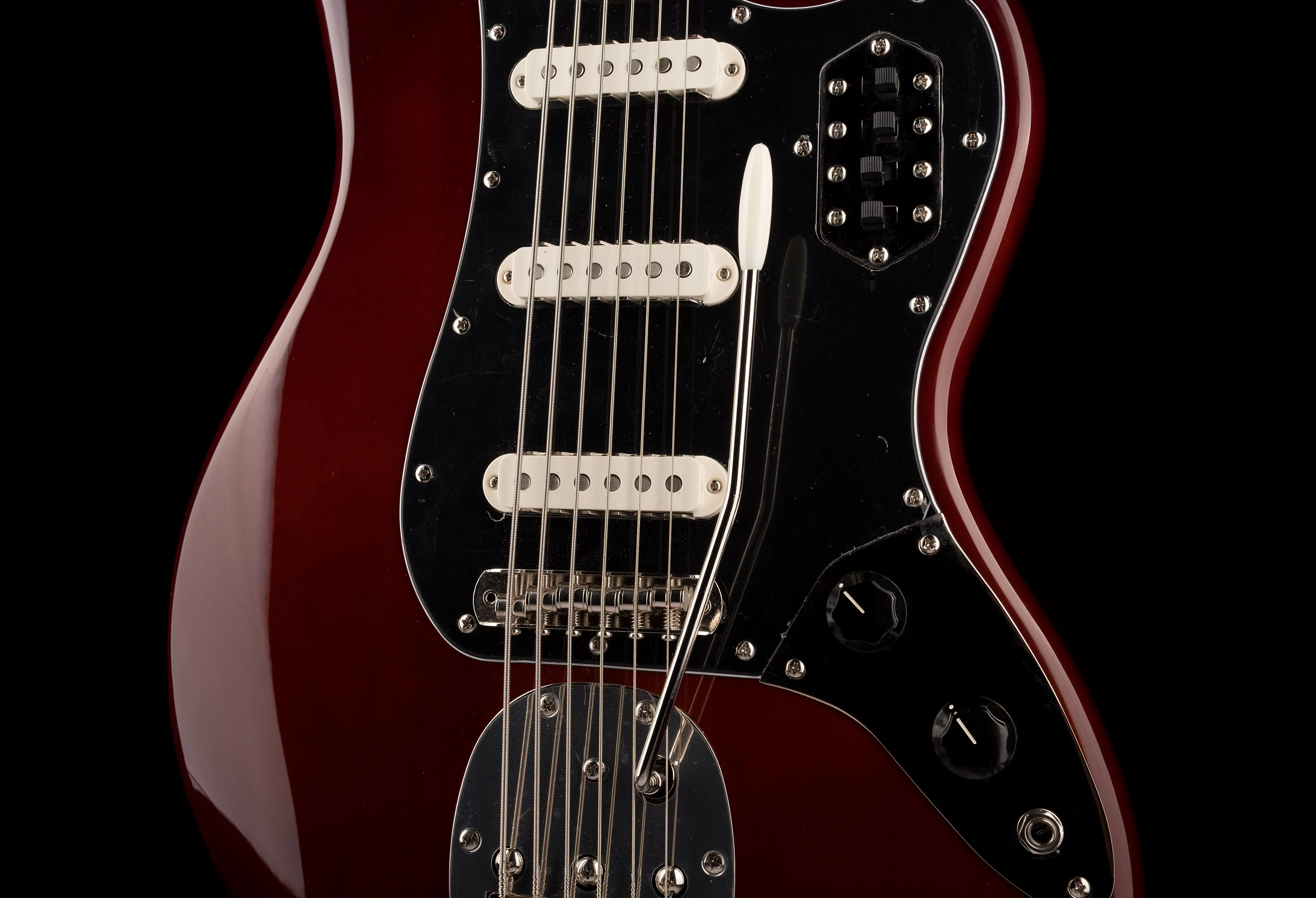 Used Squier Classic Vibe Bass VI Walnut - Image 6