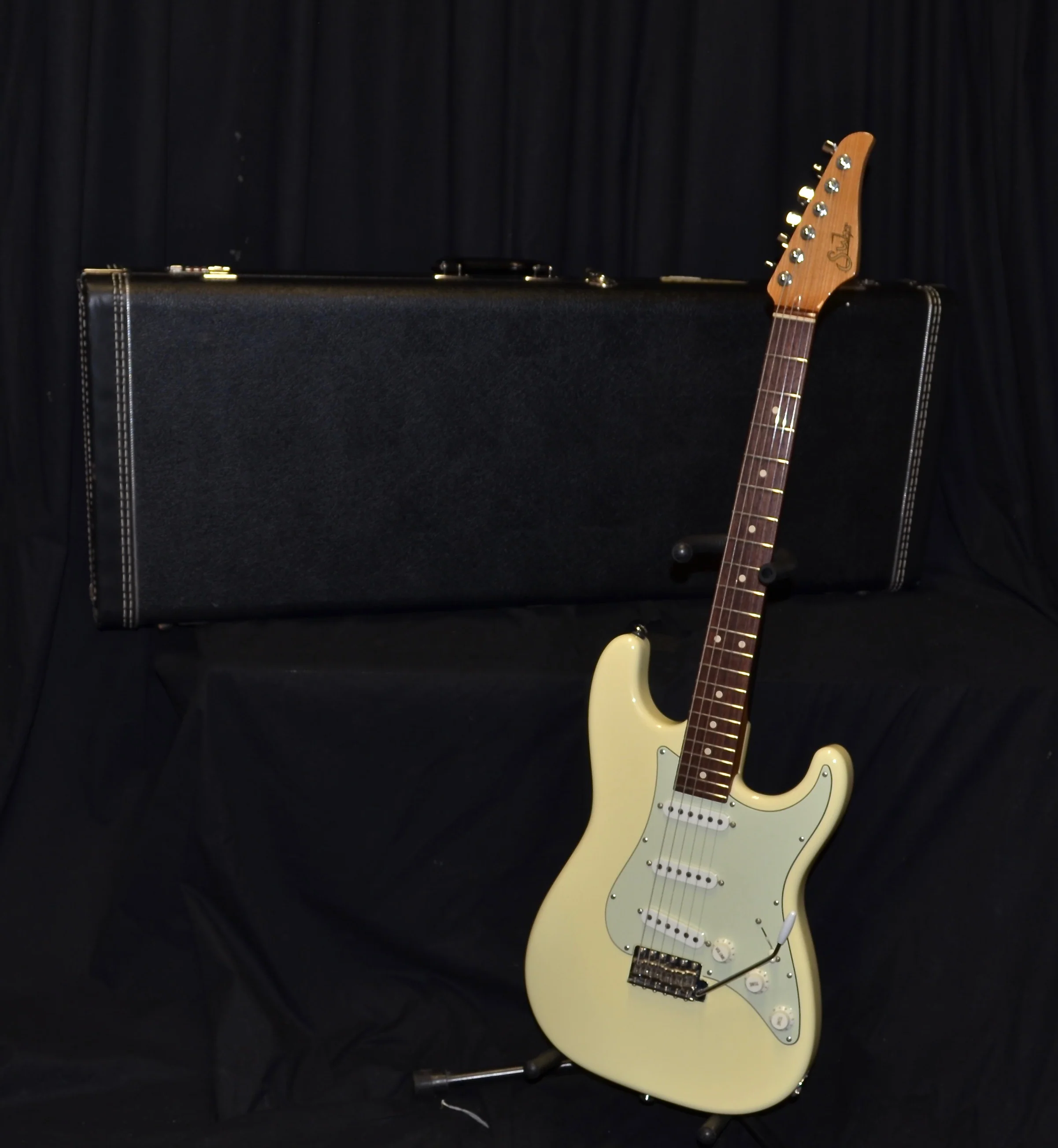 Pre Owned 2015 Suhr Classic Scott Henderson Spec Vintage White Electric Guitar W/ OHSC - Image 9