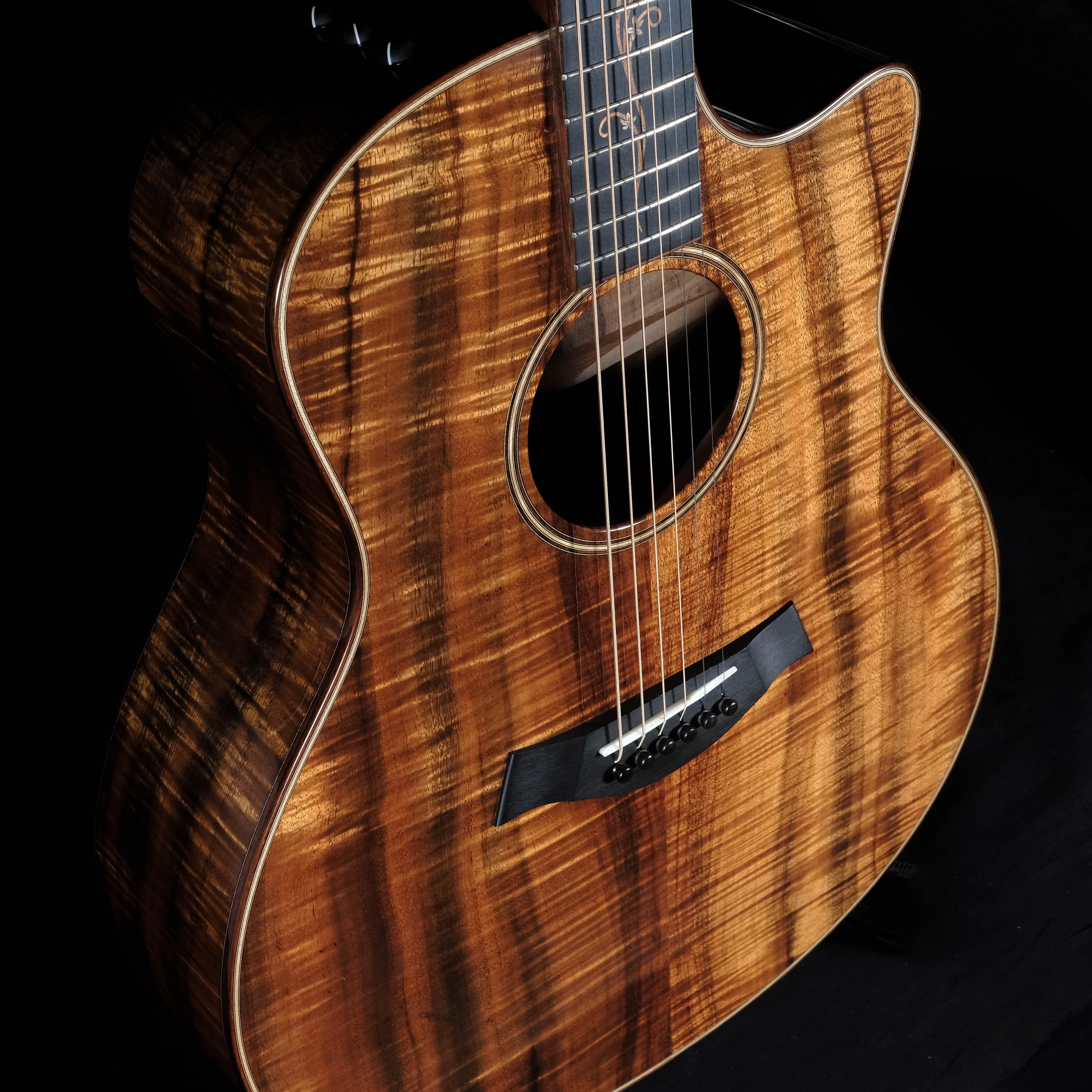Pre Owned Taylor K26CE All Koa Acoustic Electric Cutaway Guitar With OHSC - Image 5