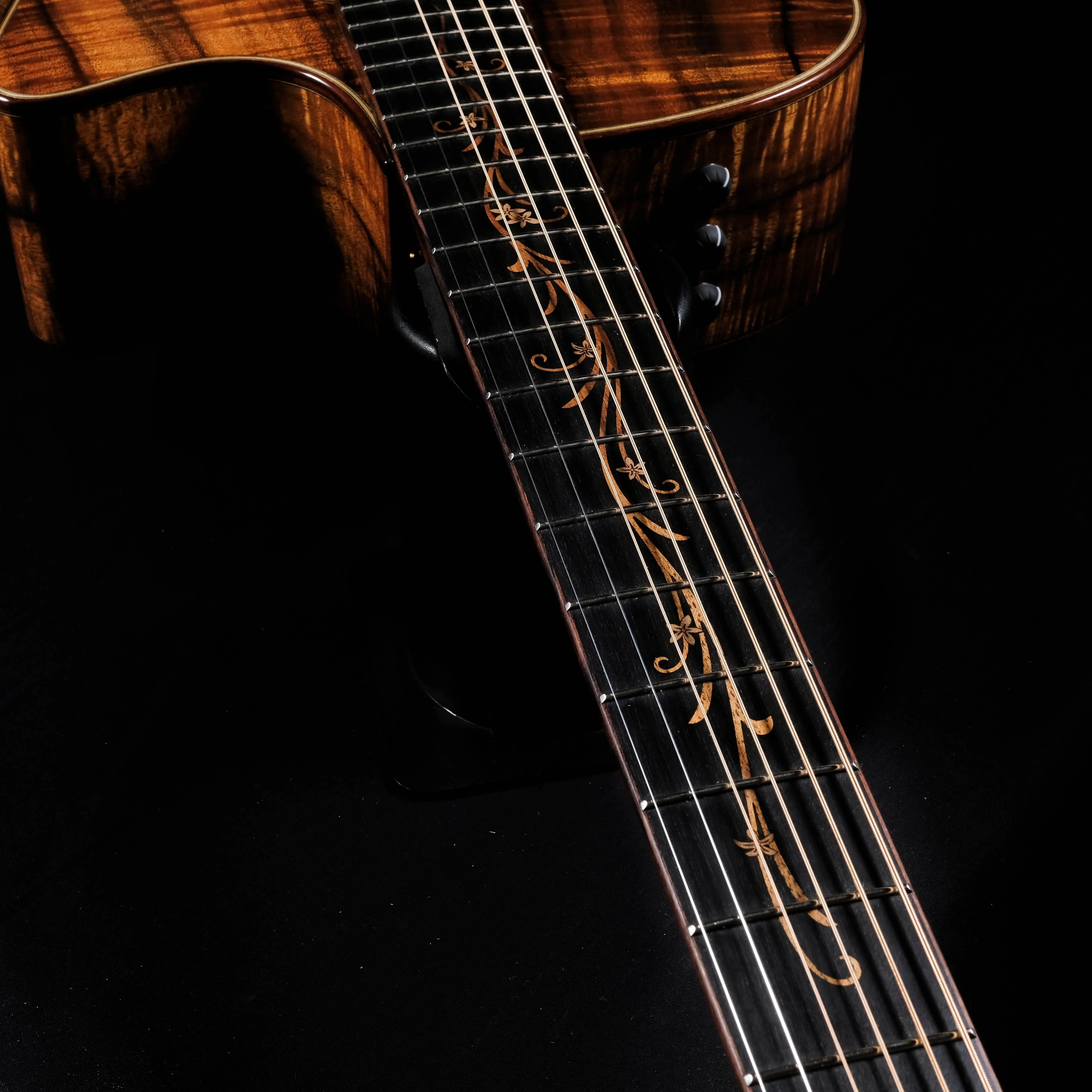 Pre Owned Taylor K26CE All Koa Acoustic Electric Cutaway Guitar With OHSC - Image 8