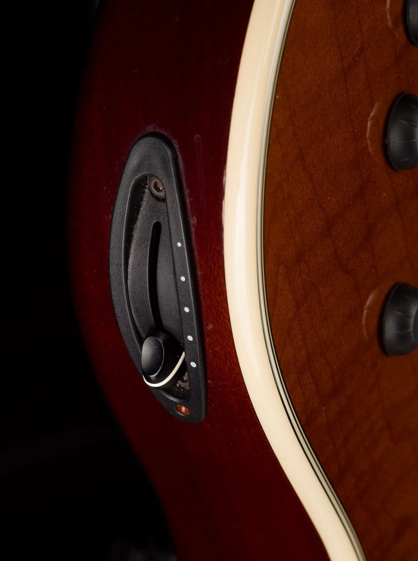 Used Taylor T5 C1 Standard Tobacco Sunburst with OHSC - Image 9