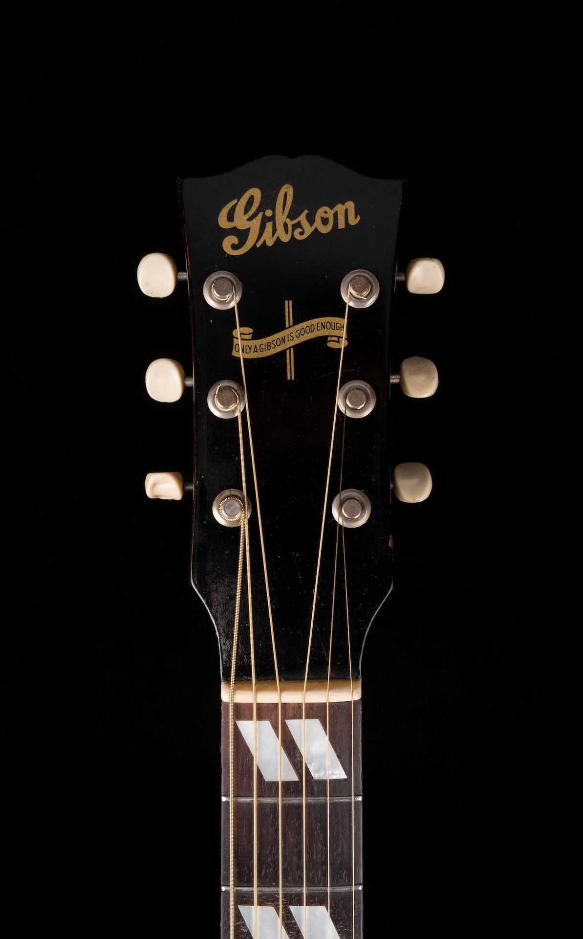 Vintage 1944 Gibson Banner Southern Jumbo Sunburst with OHSC - Image 17