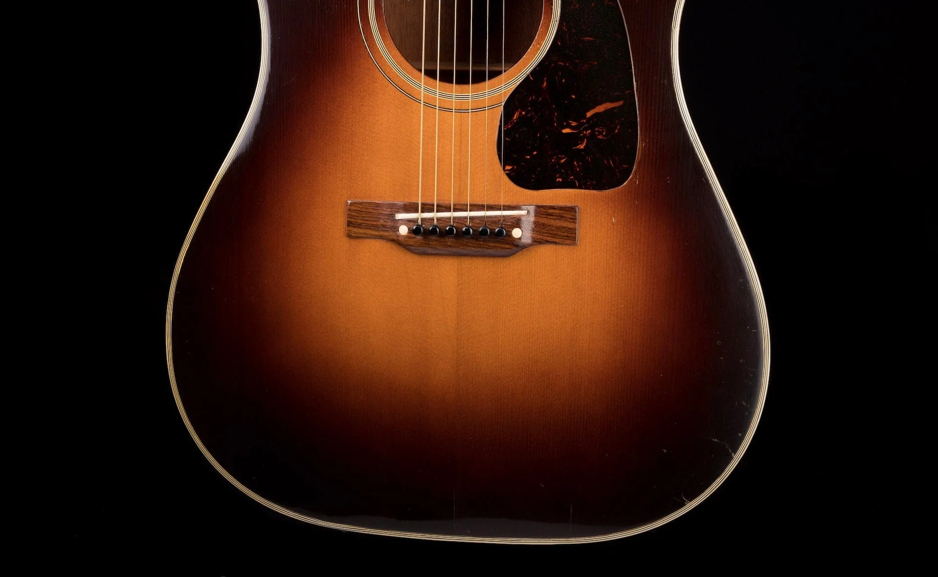 Vintage 1944 Gibson Banner Southern Jumbo Sunburst with OHSC - Image 4