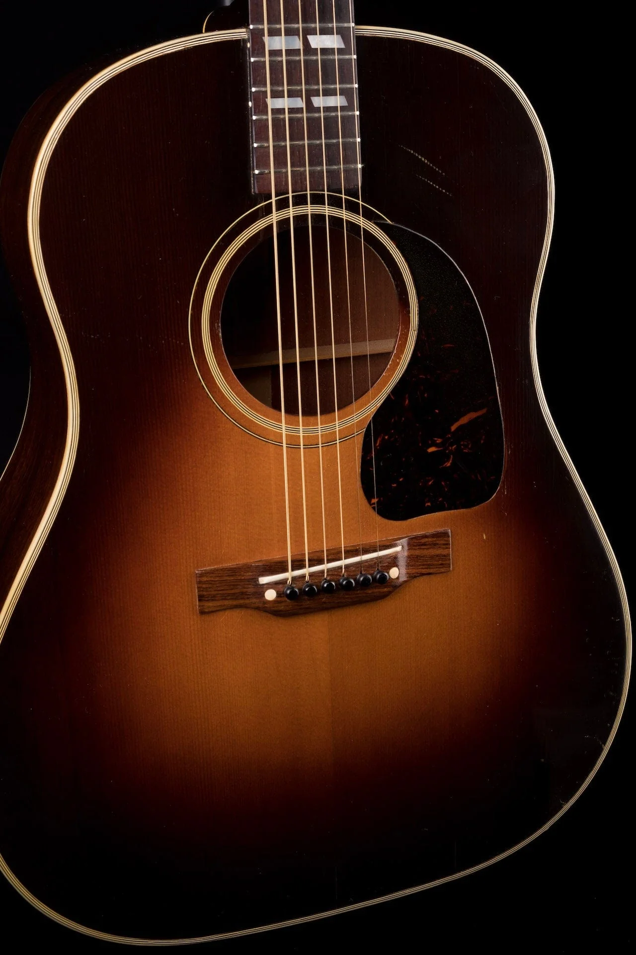 Vintage 1944 Gibson Banner Southern Jumbo Sunburst with OHSC - Image 8