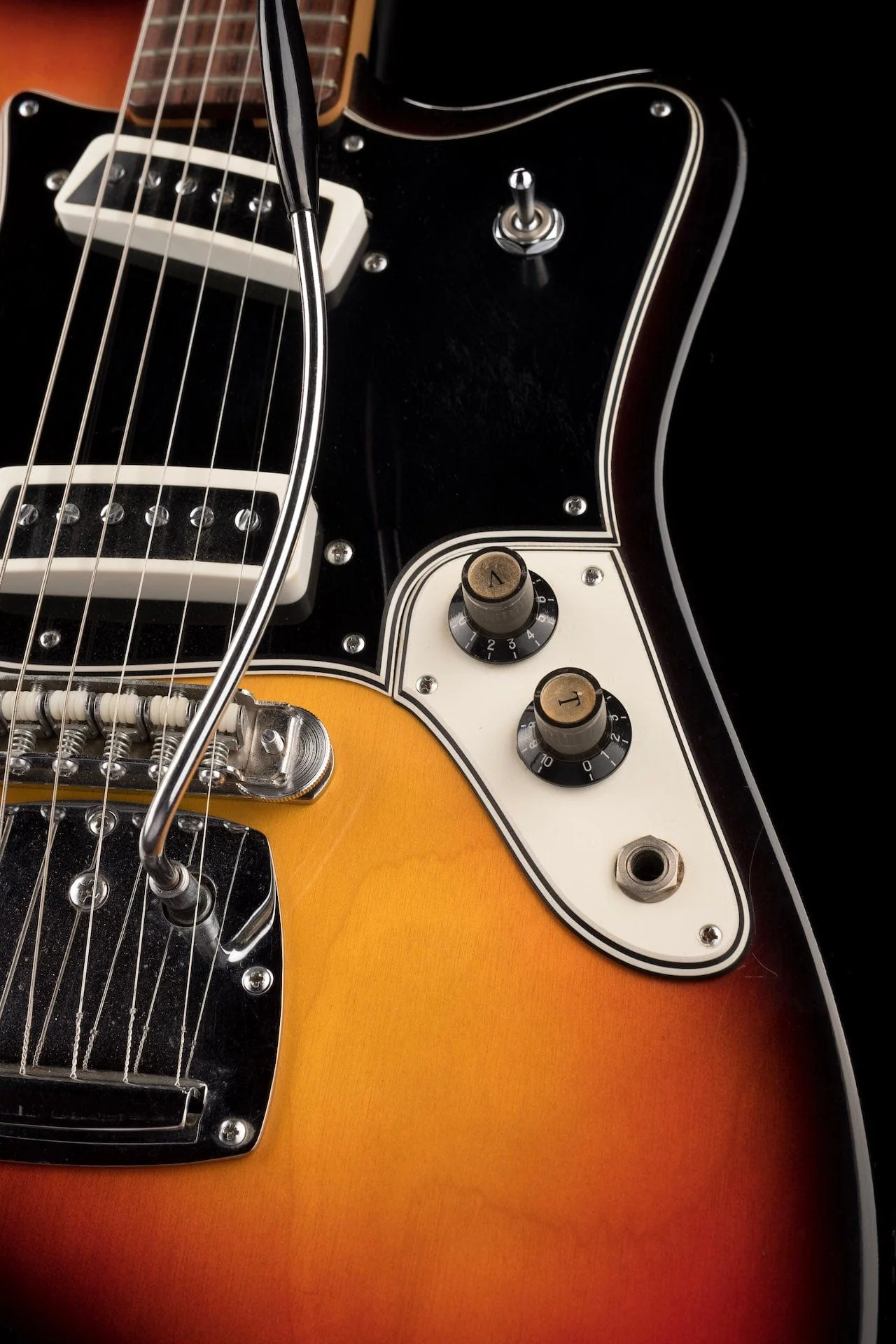Used Vintage 1960's Aria 1532T Sunburst - Image 8