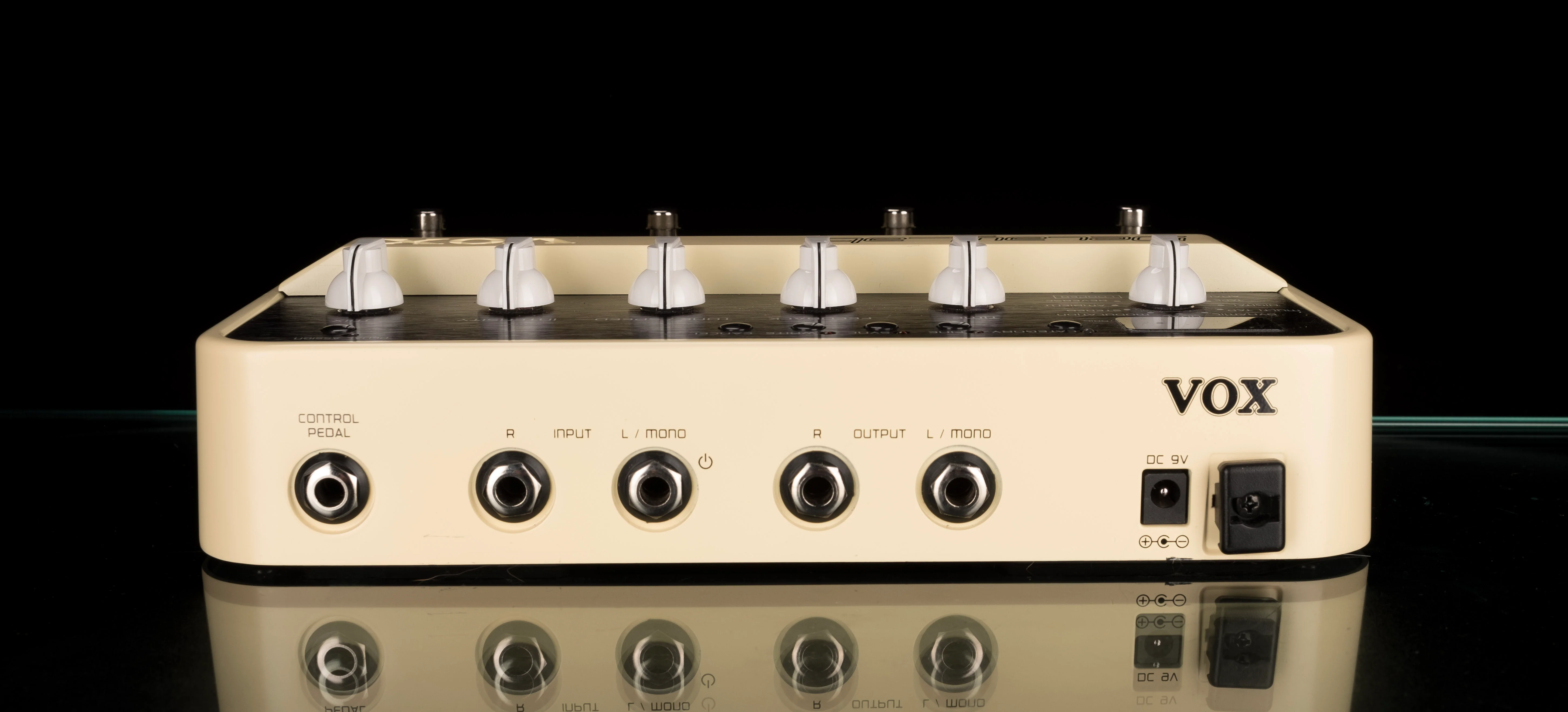 Used Vox DelayLab Delay Pedal - Image 4