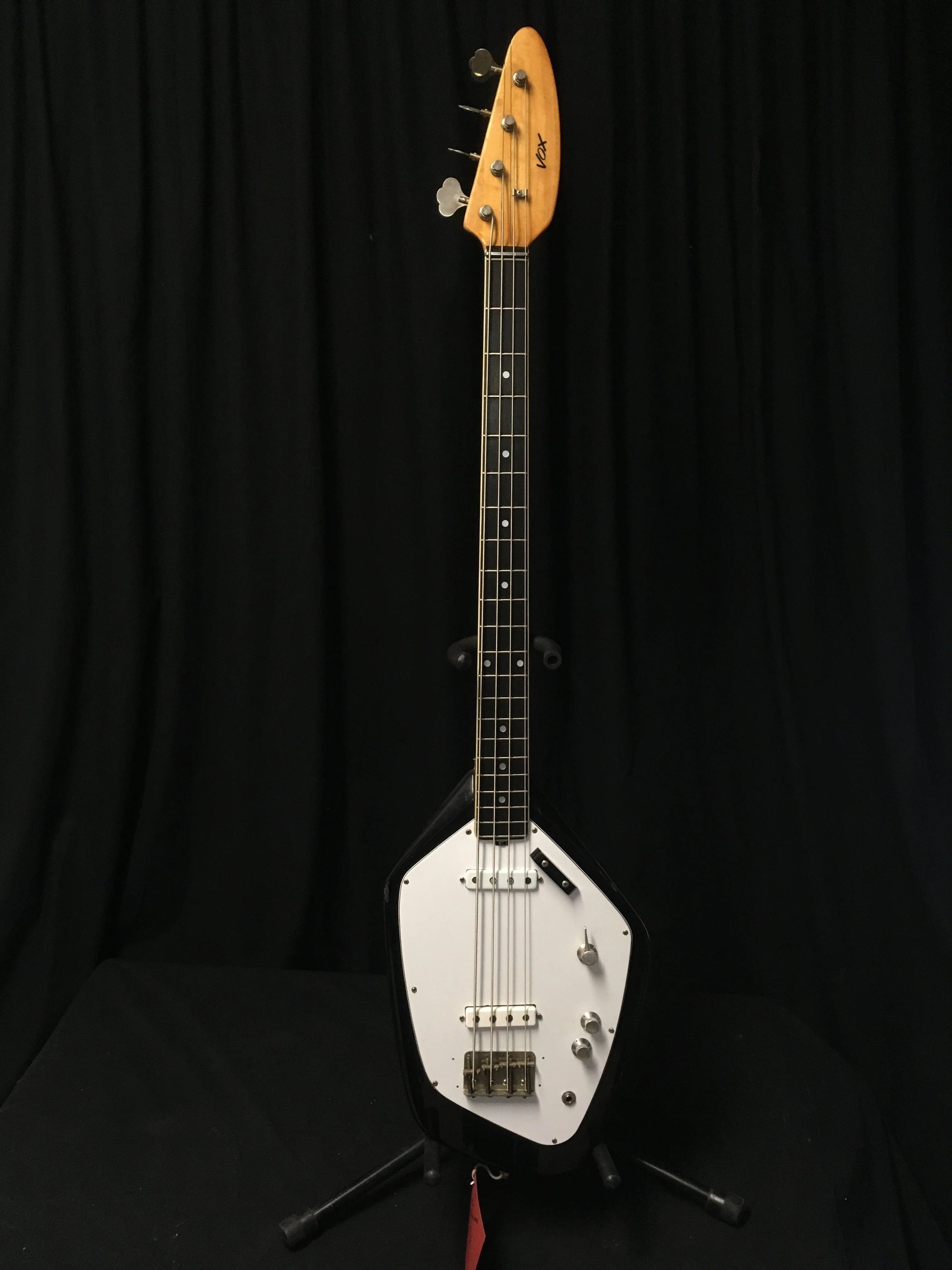 Used Vox Phantom IV Black Bass Guitar With OHSC - Image 2