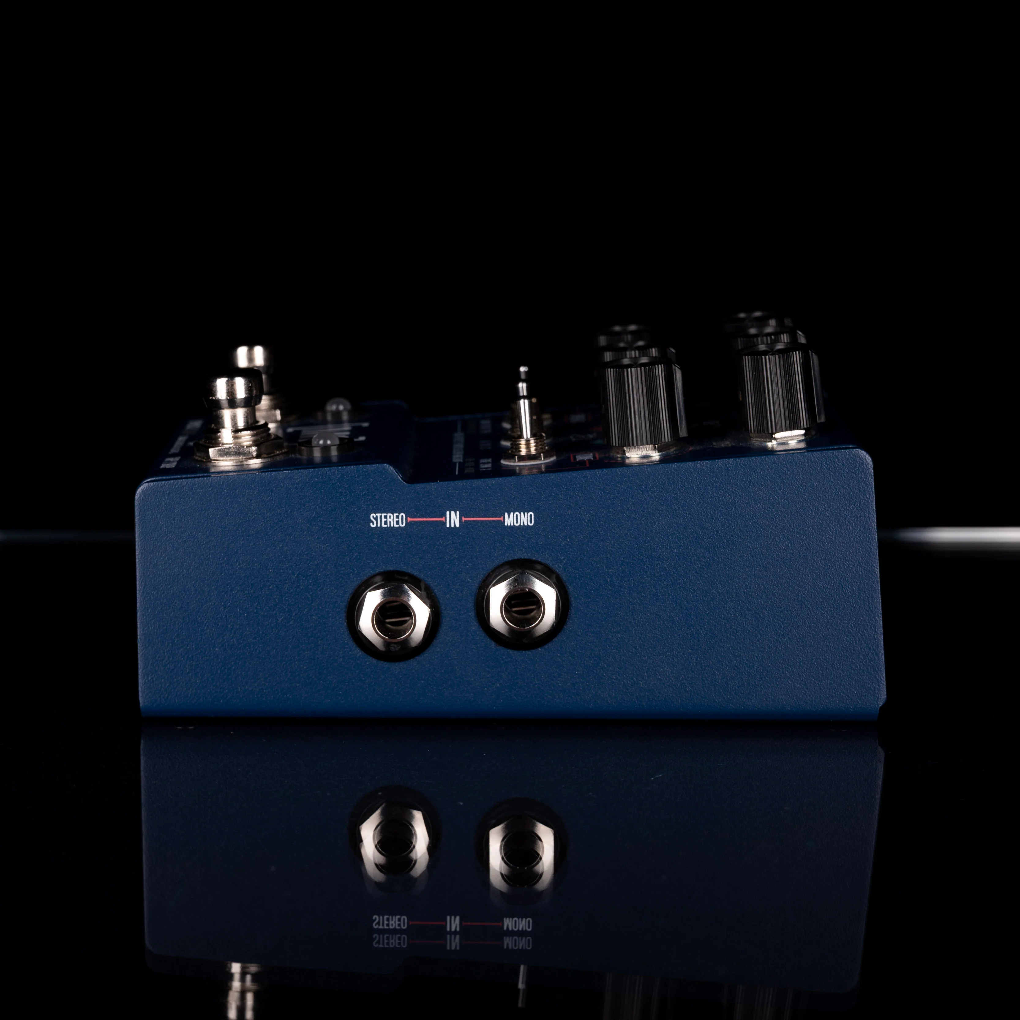 Used Walrus Audio Mako Series: M1 High-Fidelity Modulation Machine Pedal With Box - Image 4