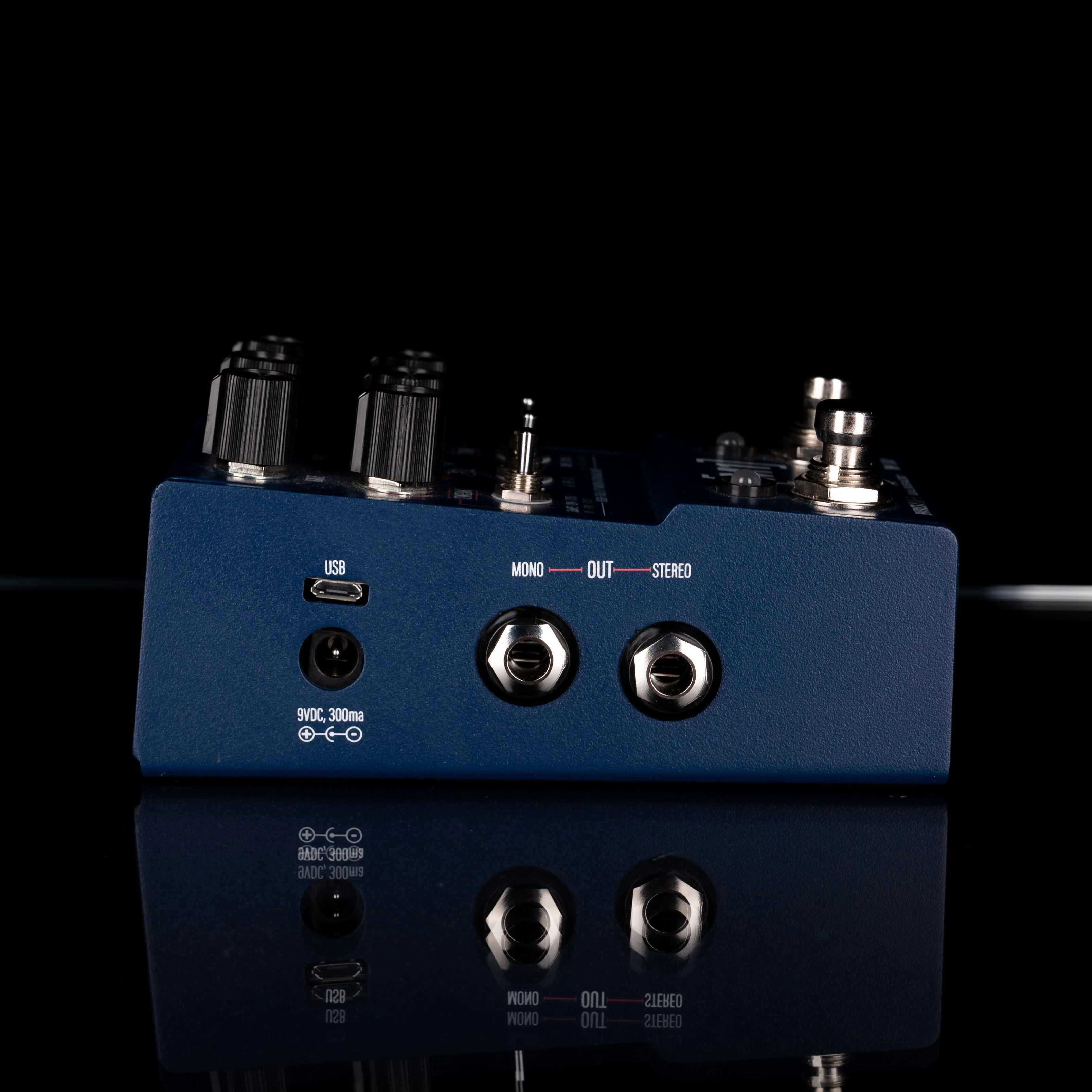 Used Walrus Audio Mako Series: M1 High-Fidelity Modulation Machine Pedal With Box - Image 5