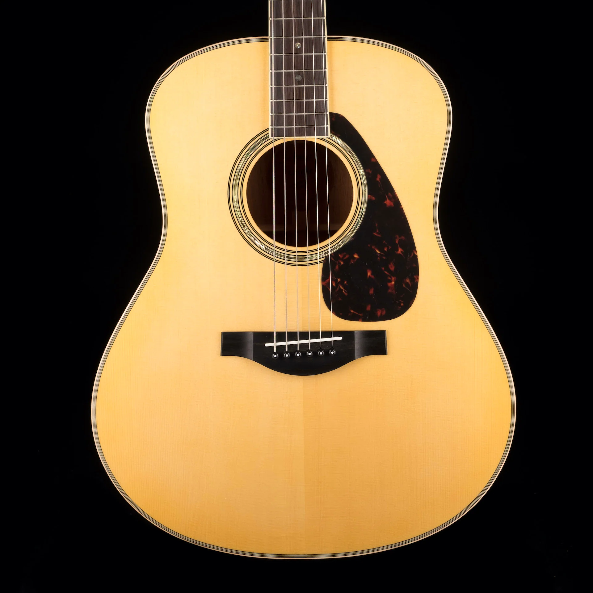 Used Yamaha LL16 ARE Original Jumbo Mahogany Acoustic Electric Guitar with Gig Bag