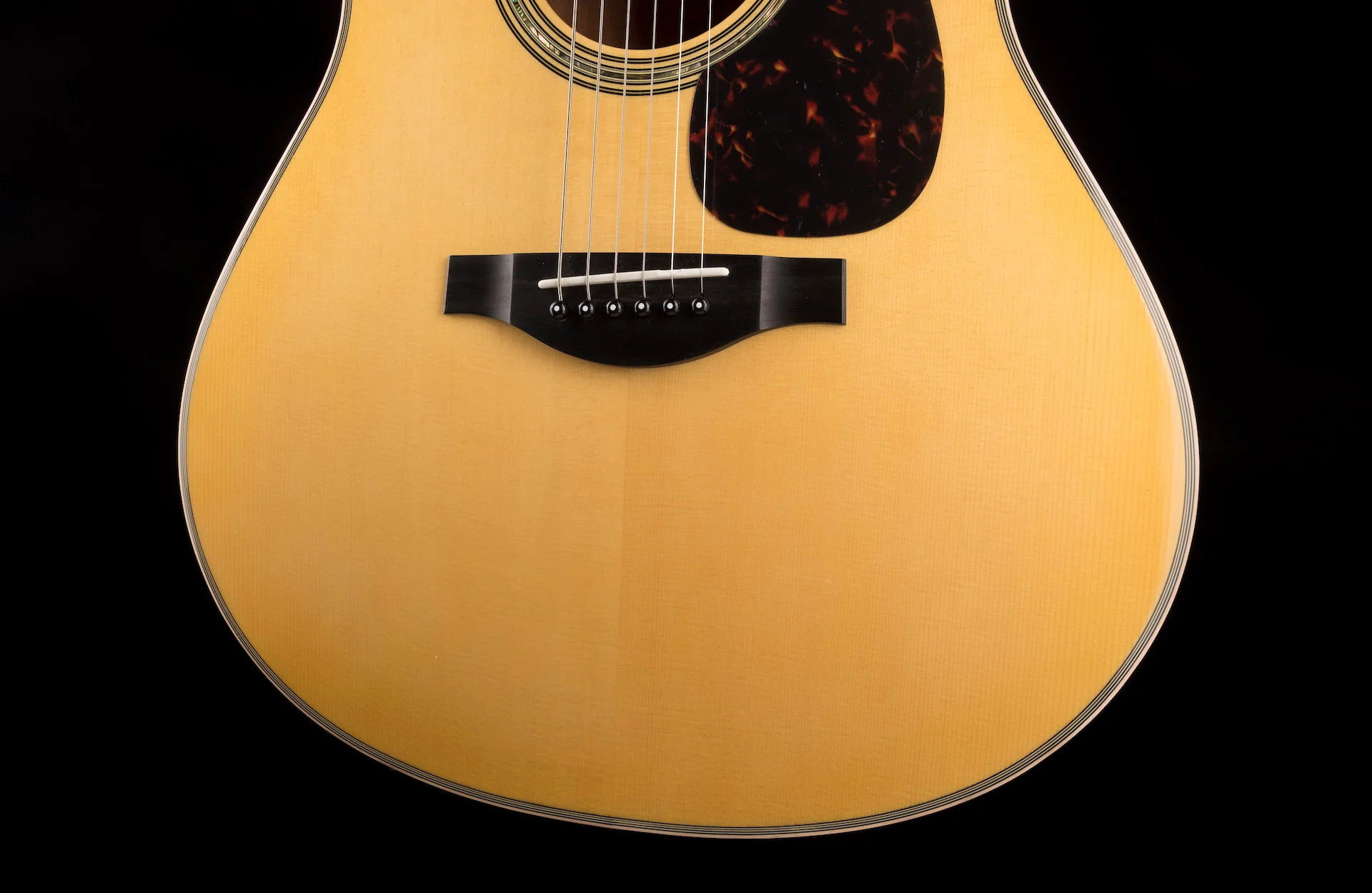 Used Yamaha LL16 ARE Original Jumbo Mahogany Acoustic Electric Guitar with Gig Bag - Image 5