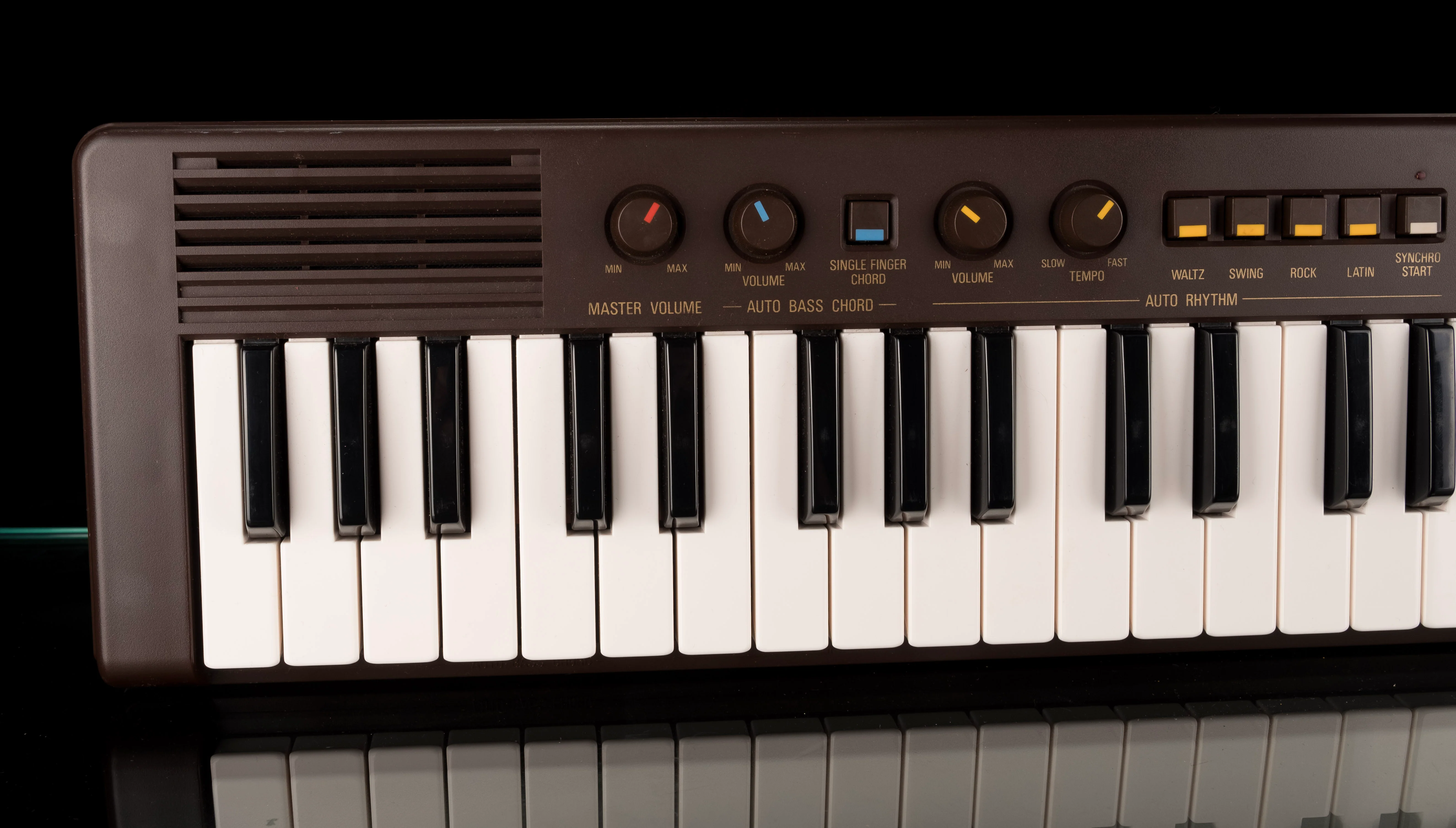 Used Yamaha PS-3  Portasound Keyboard With Case - Image 2