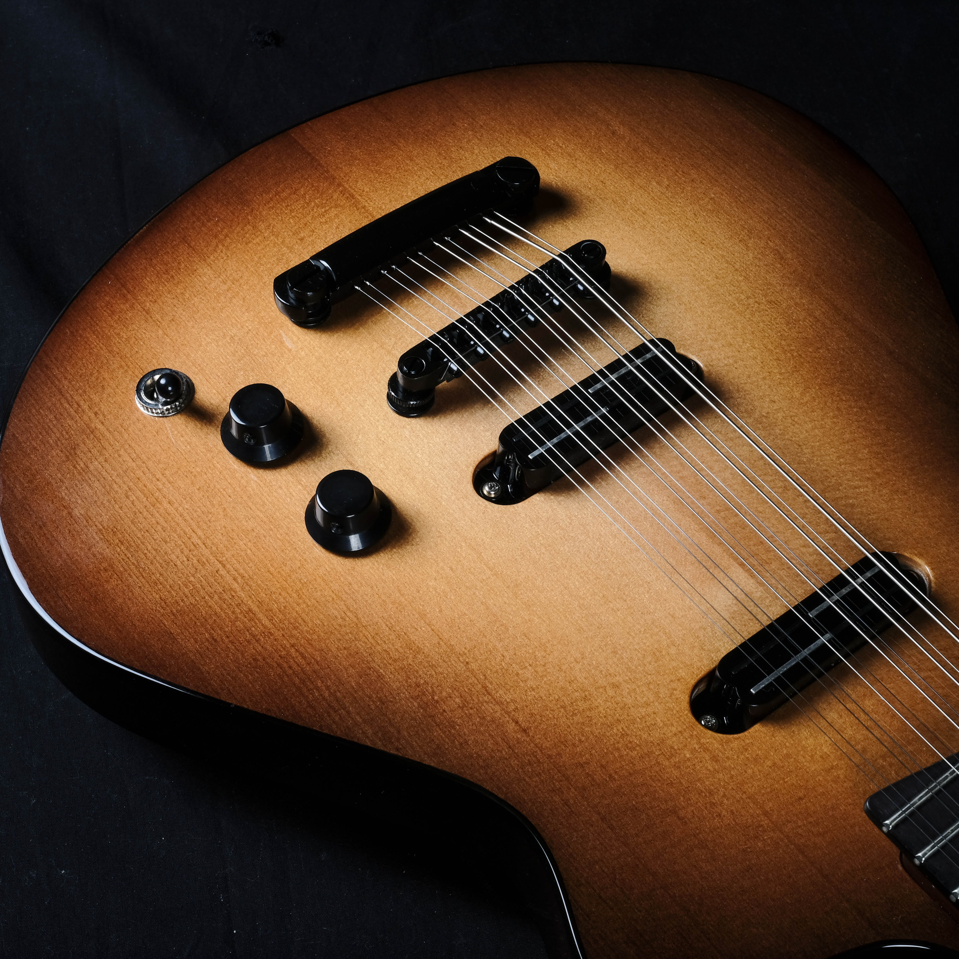 Veillette Aero 12-String Sunburst USA Hand Made Electric Guitar With Case - Image 5