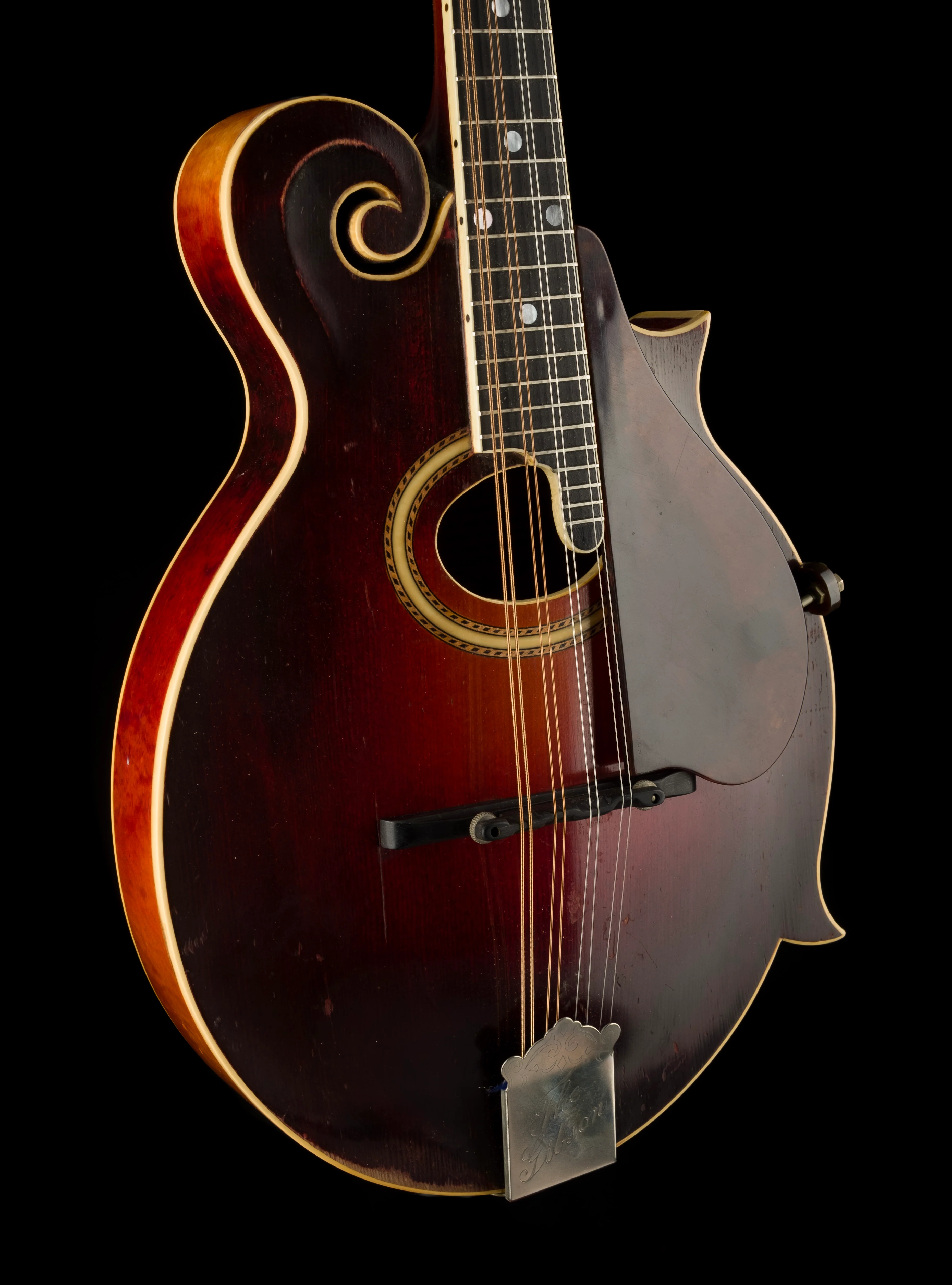 Vintage 1922 Gibson F4 Mandolin with OHSC - Image 5