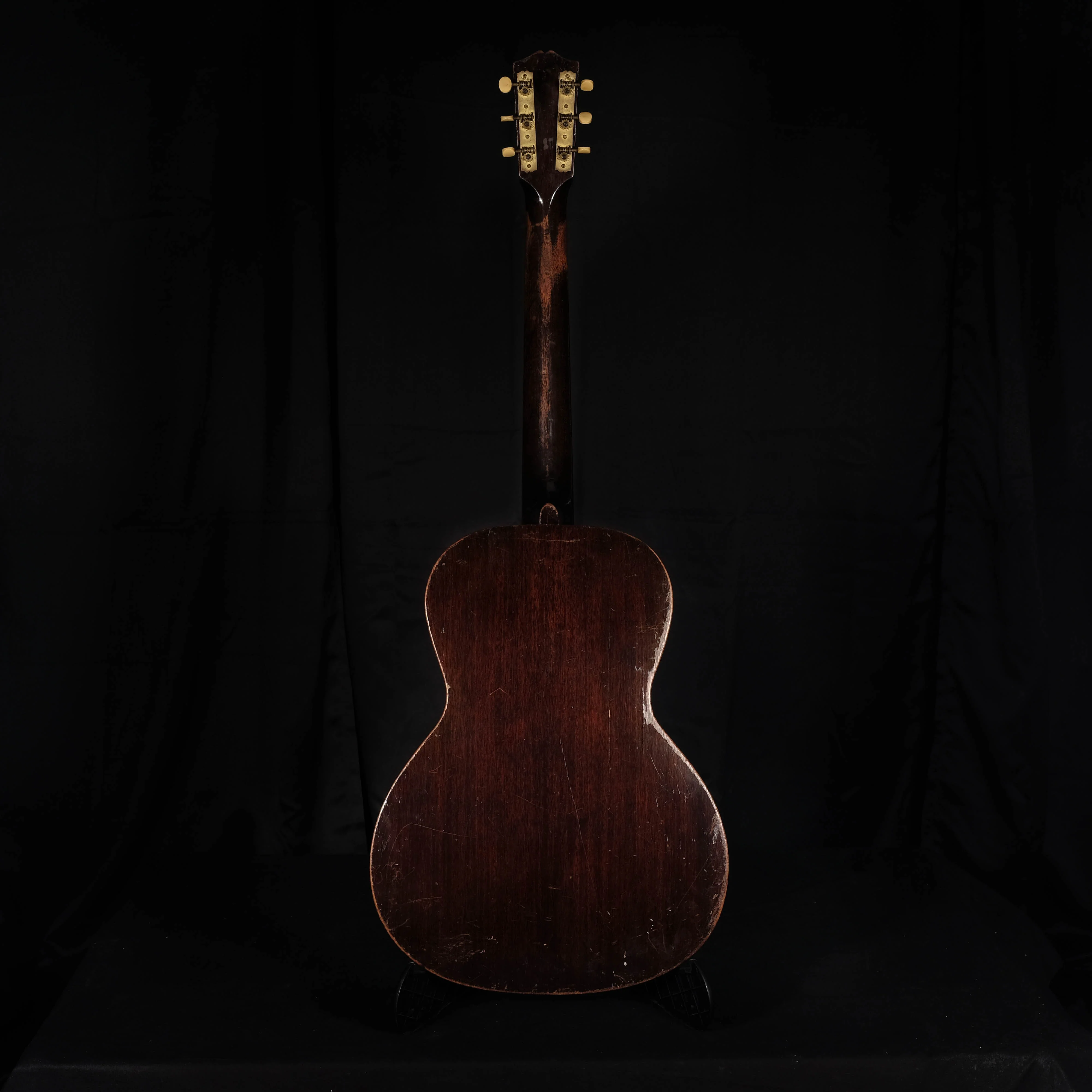 Pre Owned 1935 Gibson L-00 Sunburst Acoustic Guitar With LR Baggs M1 Pickup W/ HSC - Image 6