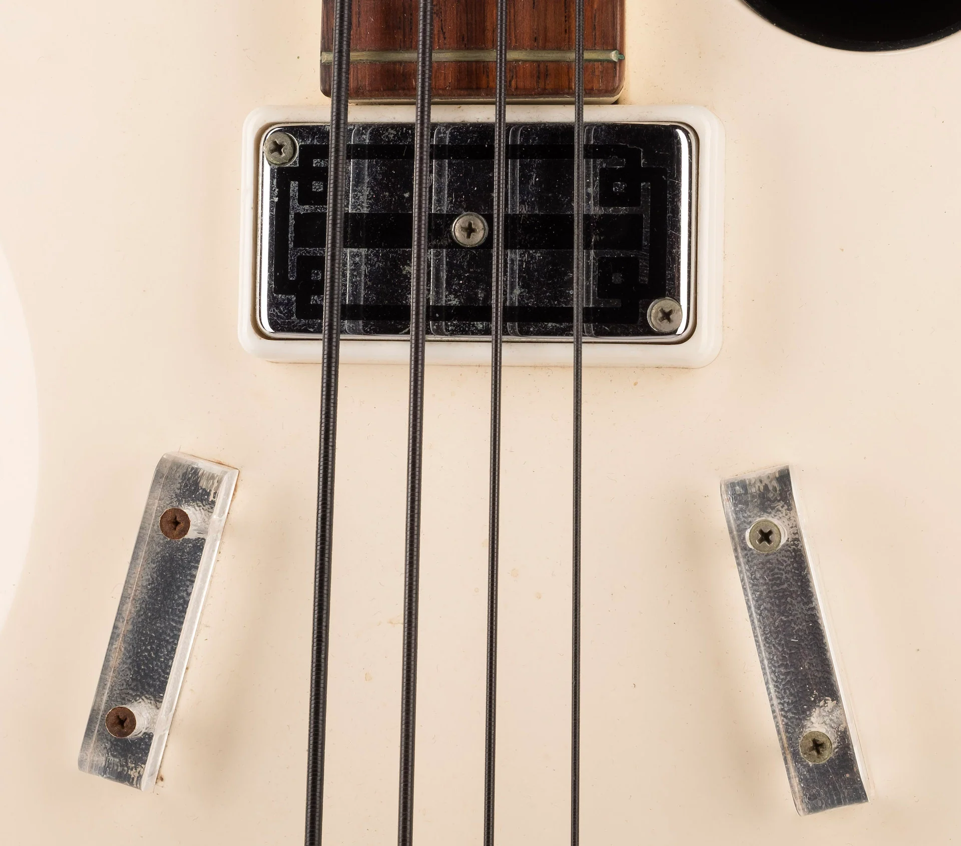 Vintage 1962 National Val-Pro 85 Bass White with OHSC - Ry Cooder Collection - Image 7