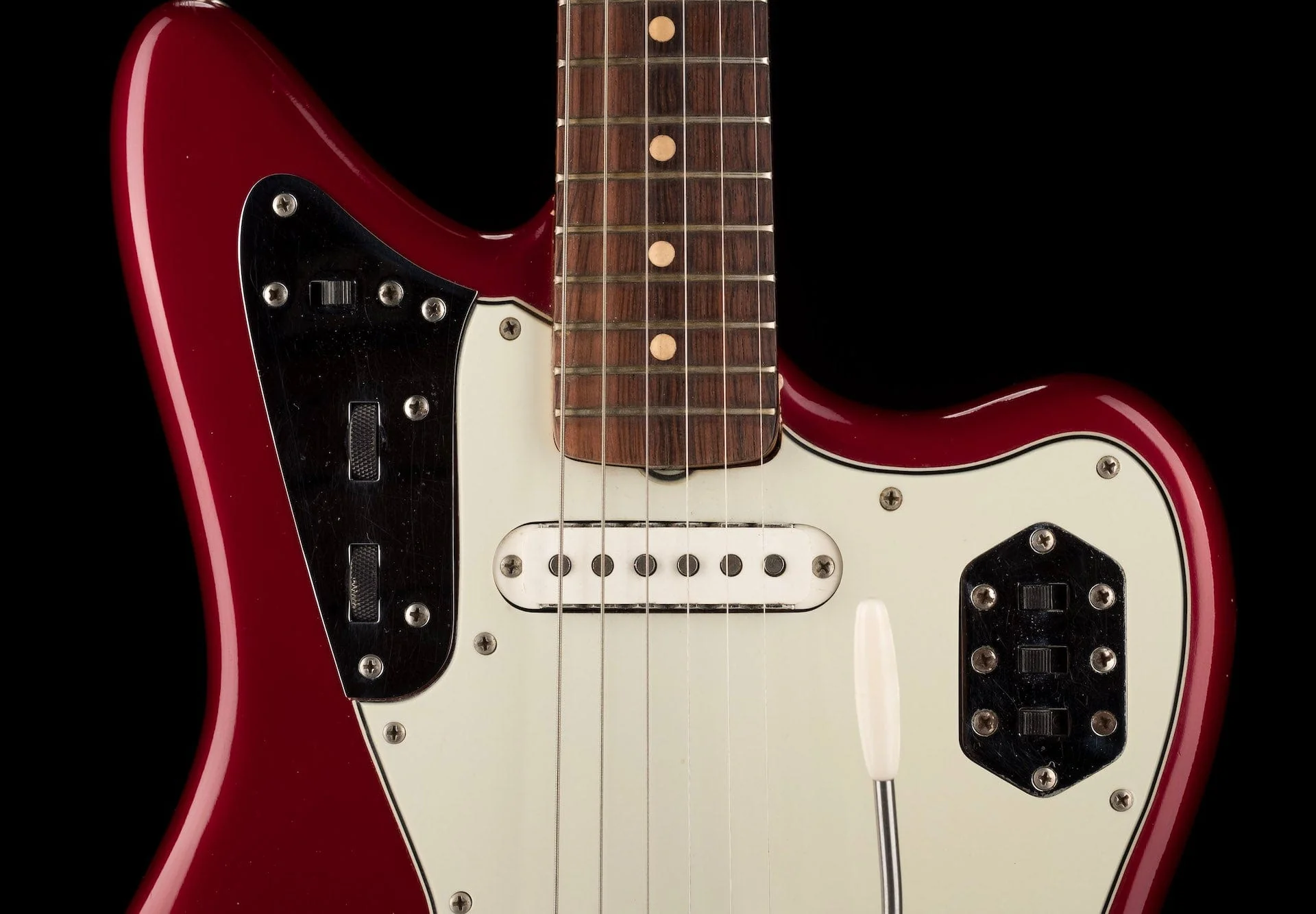 Vintage 1963 Jaguar Candy Apple Red with Matching Headstock with OHSC - Image 8