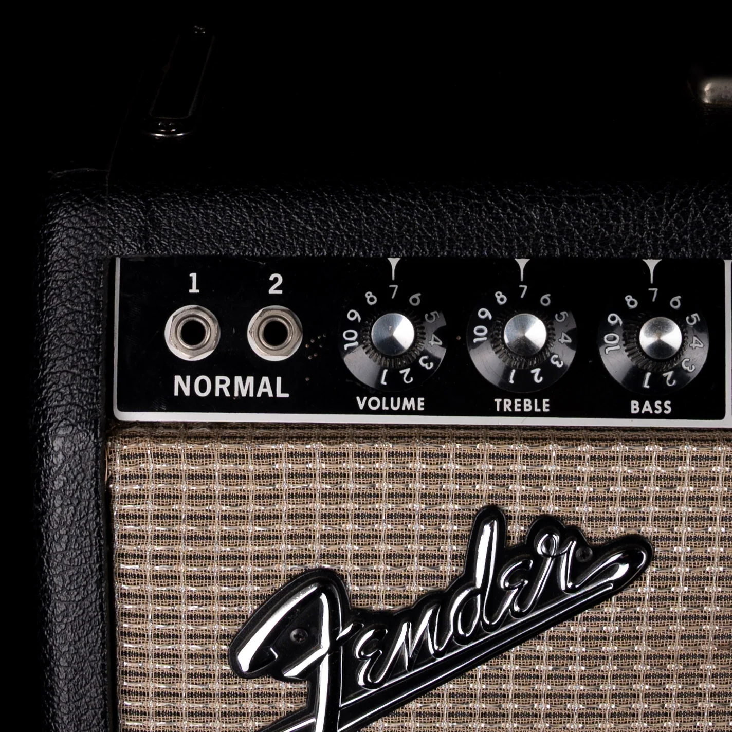 Vintage 1965 Fender Deluxe Reverb Guitar Amp With Footswtich and Cover - Image 4