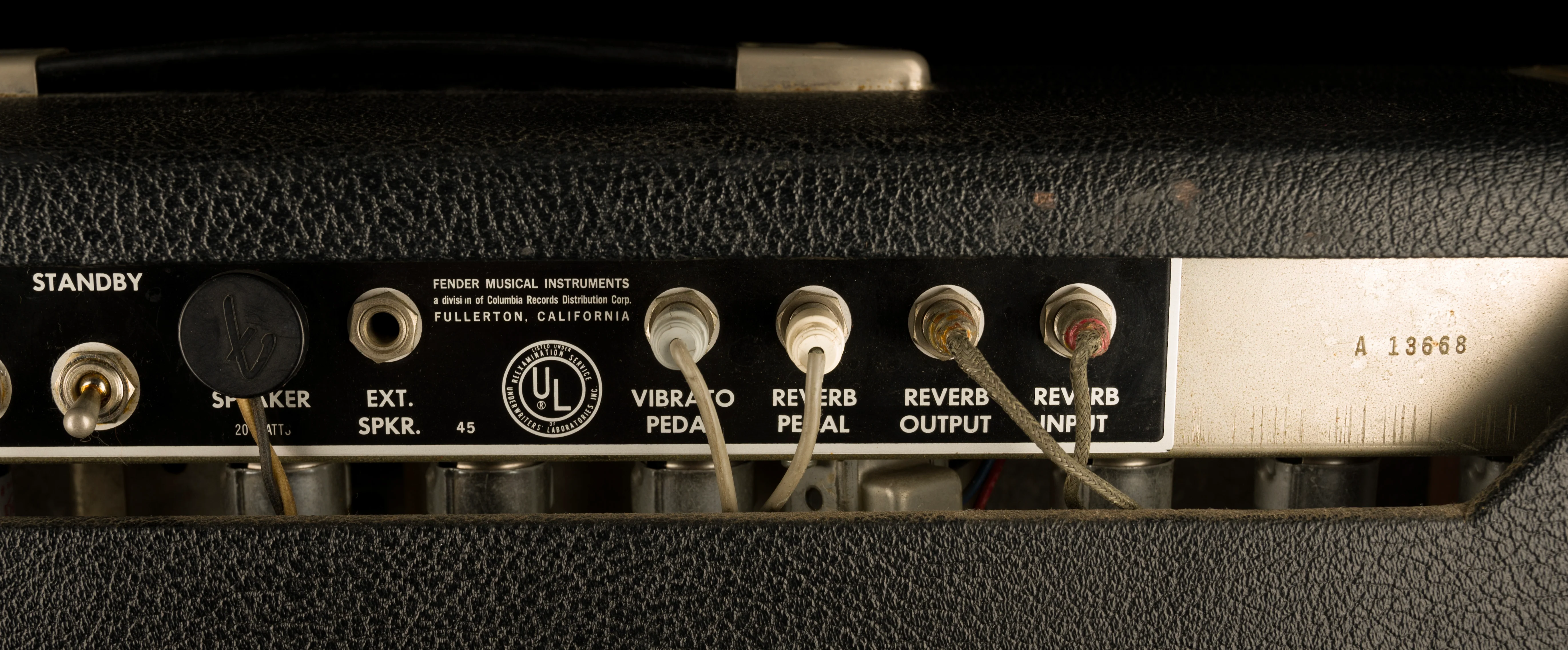 Vintage 1966 Fender Deluxe Reverb Guitar Amp Combo With Cover - Image 12