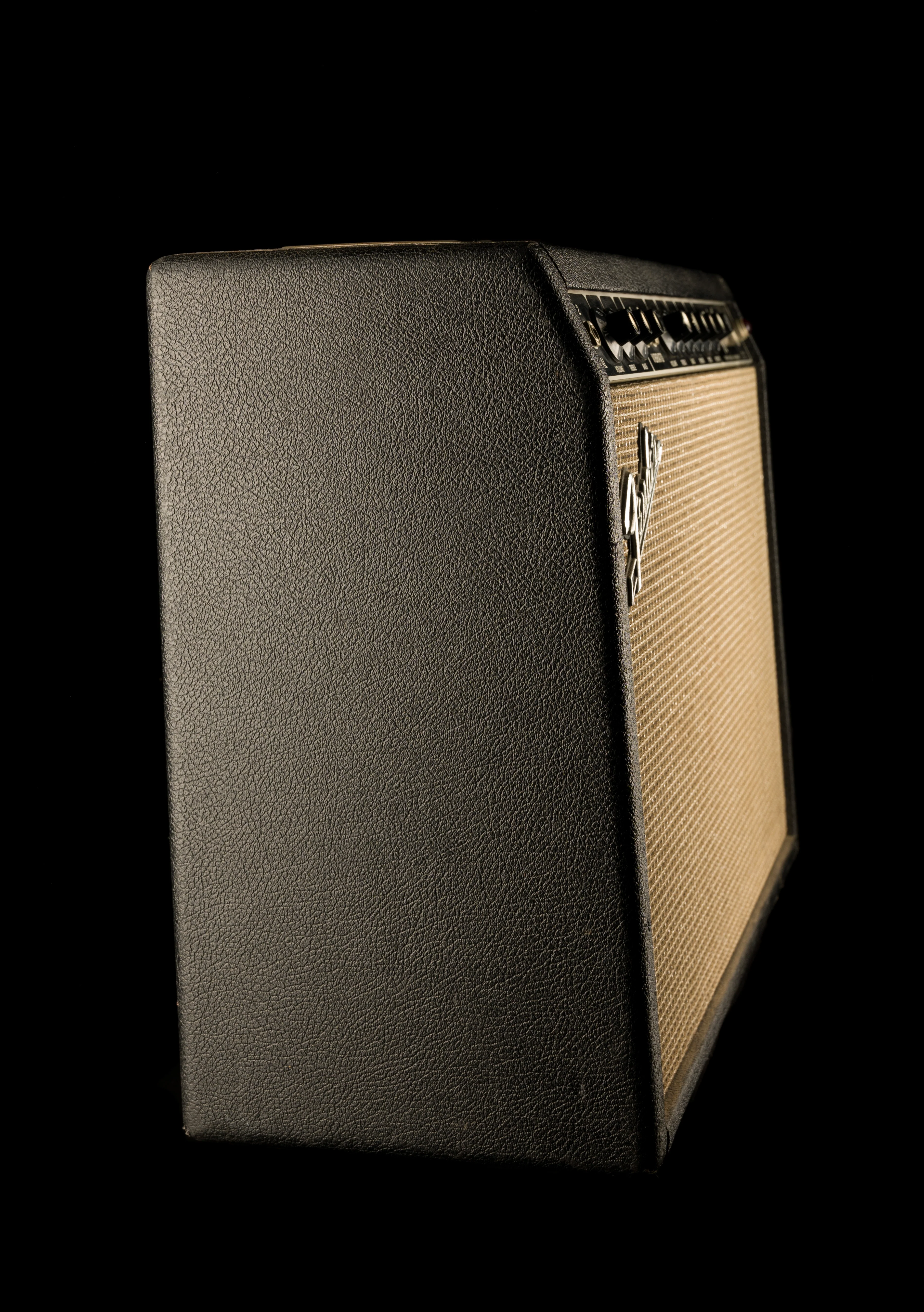 Vintage 1966 Fender Deluxe Reverb Guitar Amp Combo With Cover - Image 9