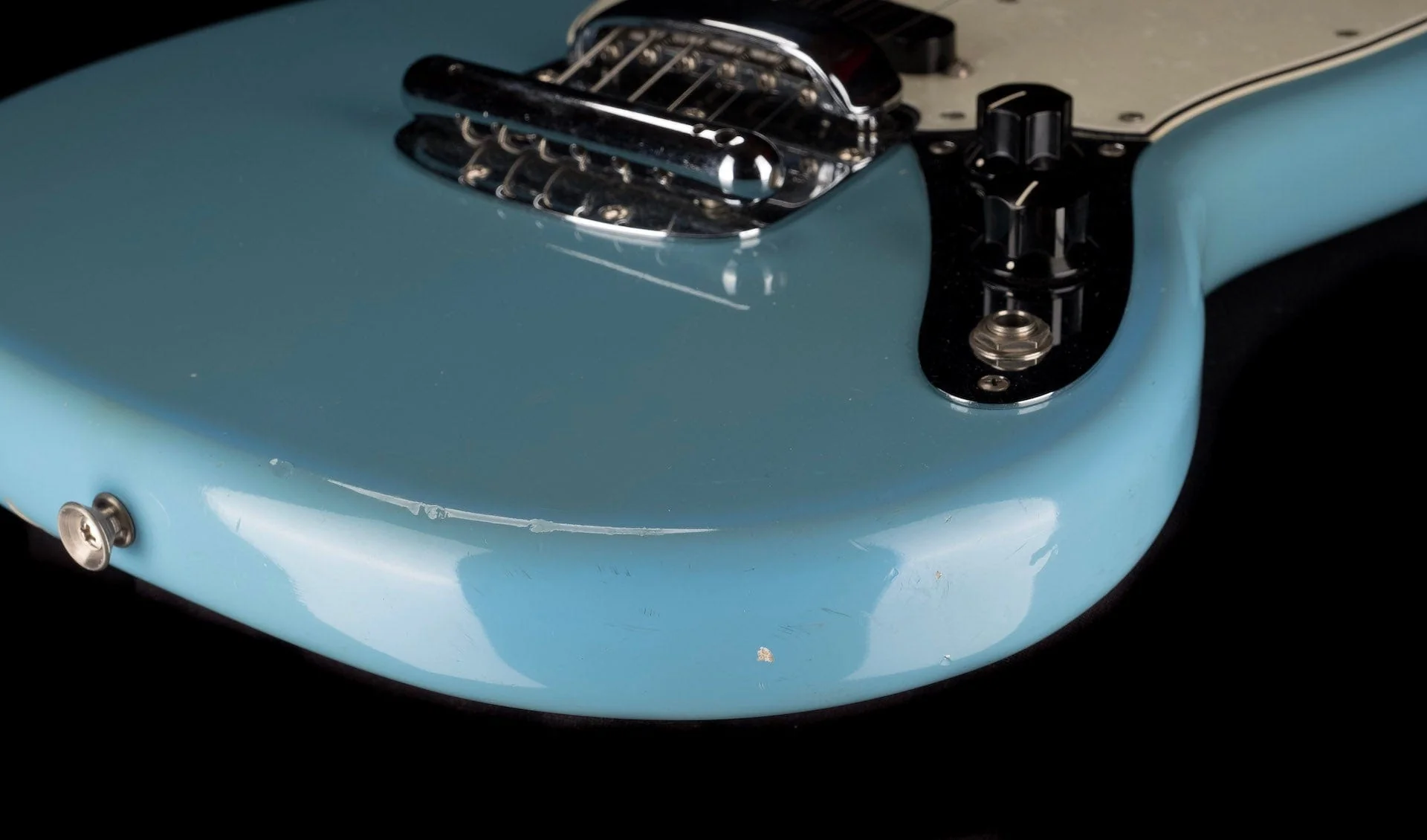 Vintage 1966 Fender Mustang 22.5" Scale Daphne Blue Refinished with OHSC - Image 12