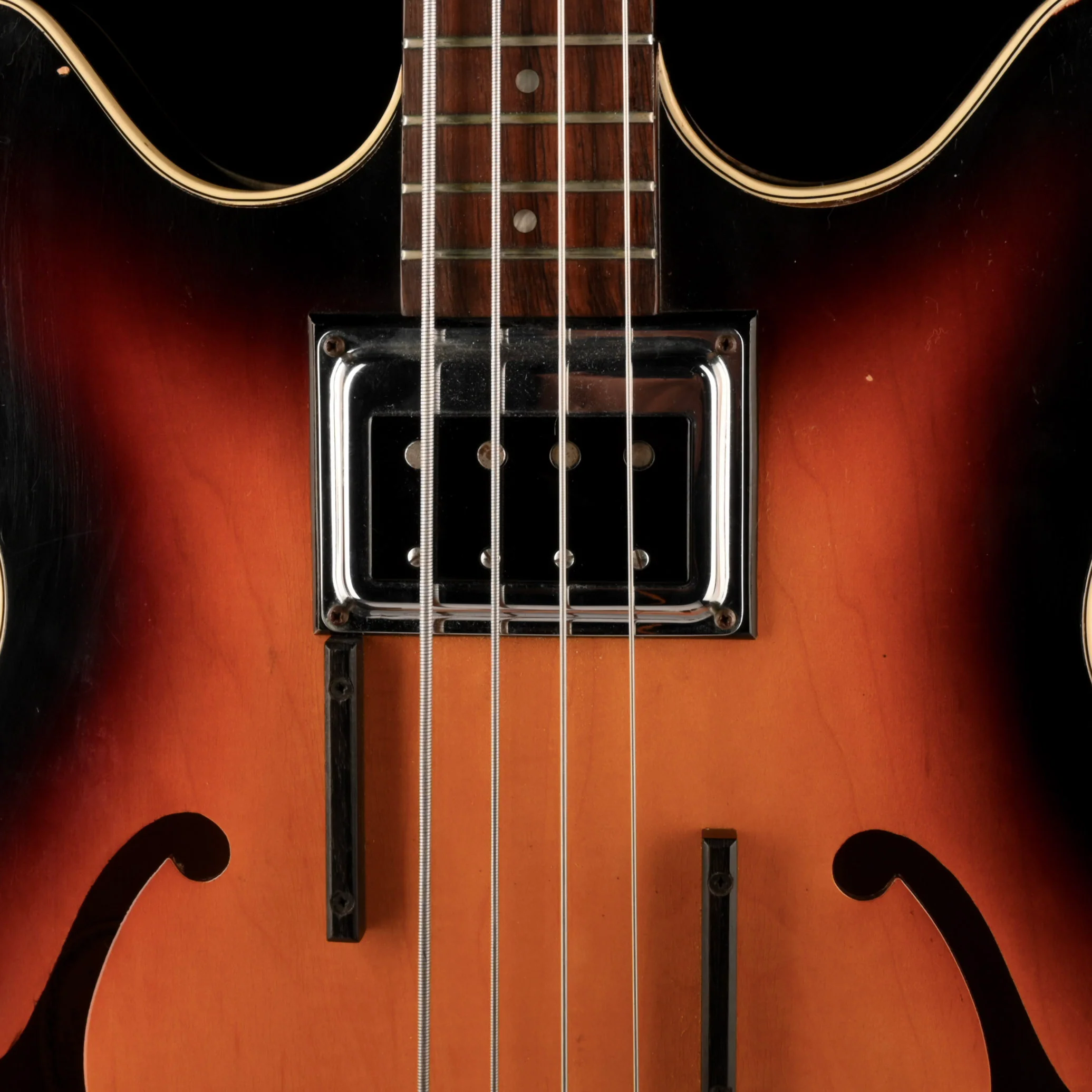 Vintage 1967 Guild Starfire I Bass Sunburst With OHSC - Image 4
