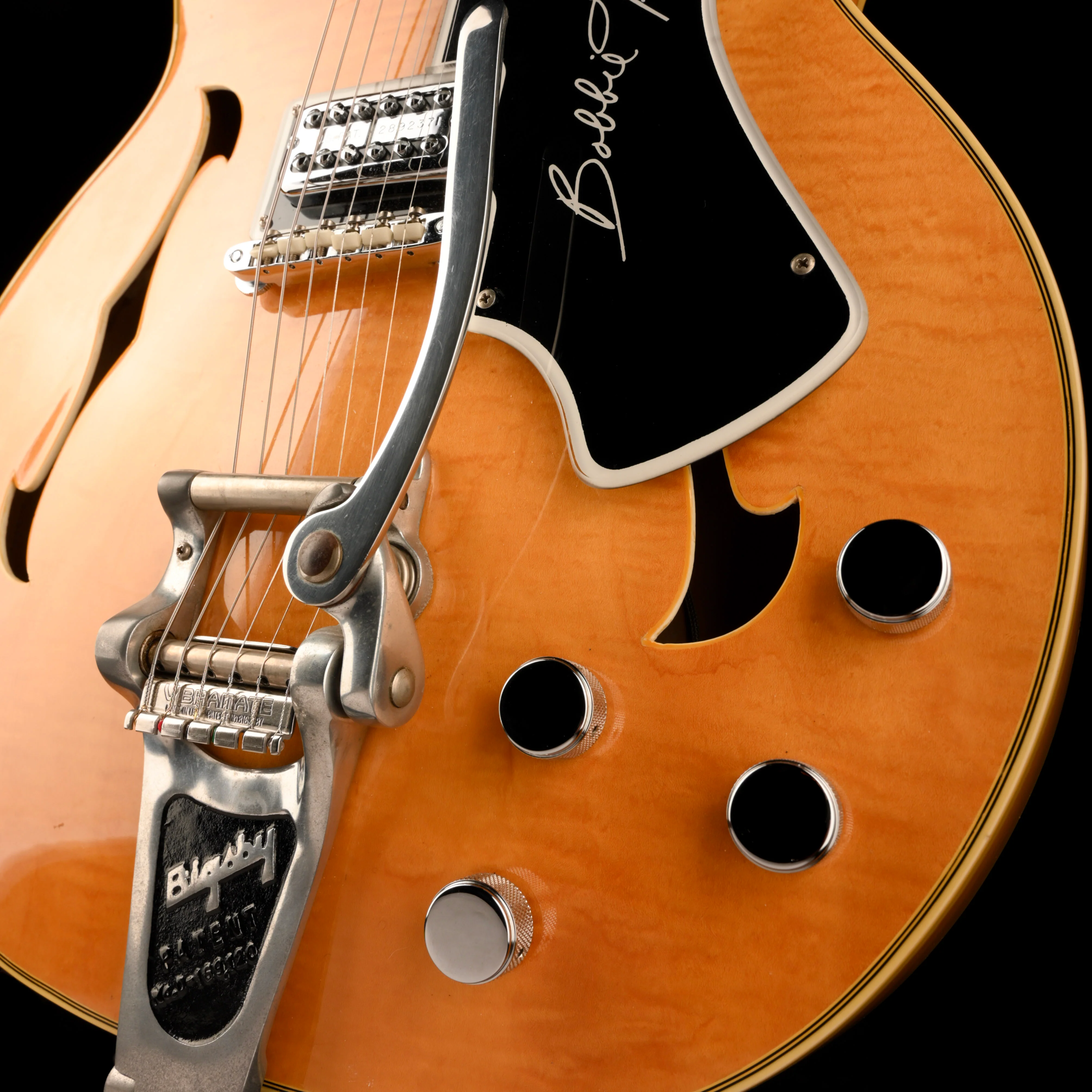 Vintage 1968 National Bobbie Thomas Blonde Electric Guitar With Gig Bag - Image 5