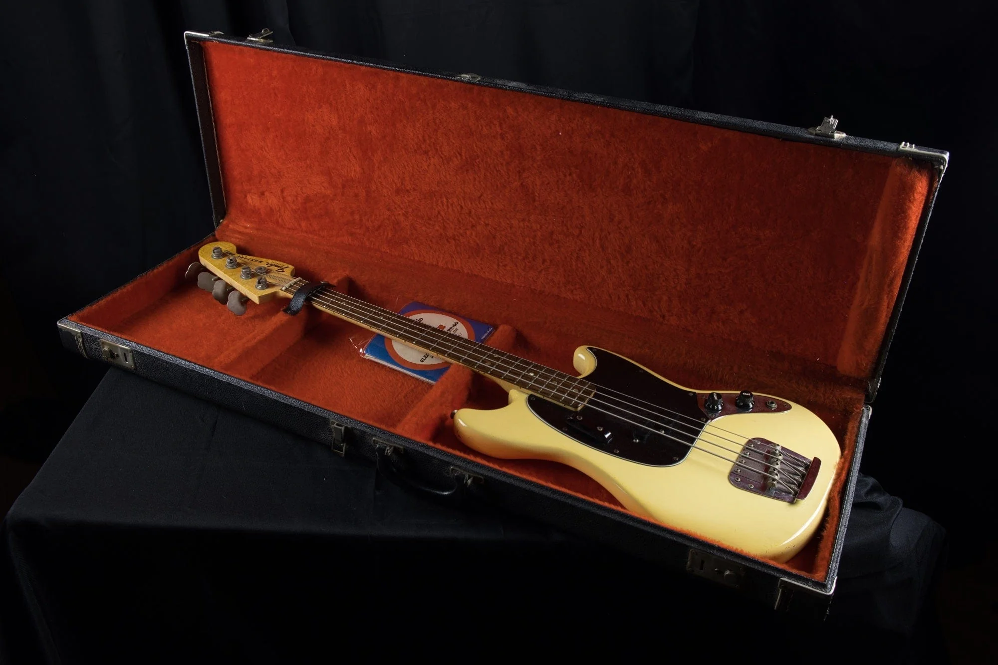 Vintage 1977 Fender Mustang Short Scale Bass White w/ OHSC - Image 14