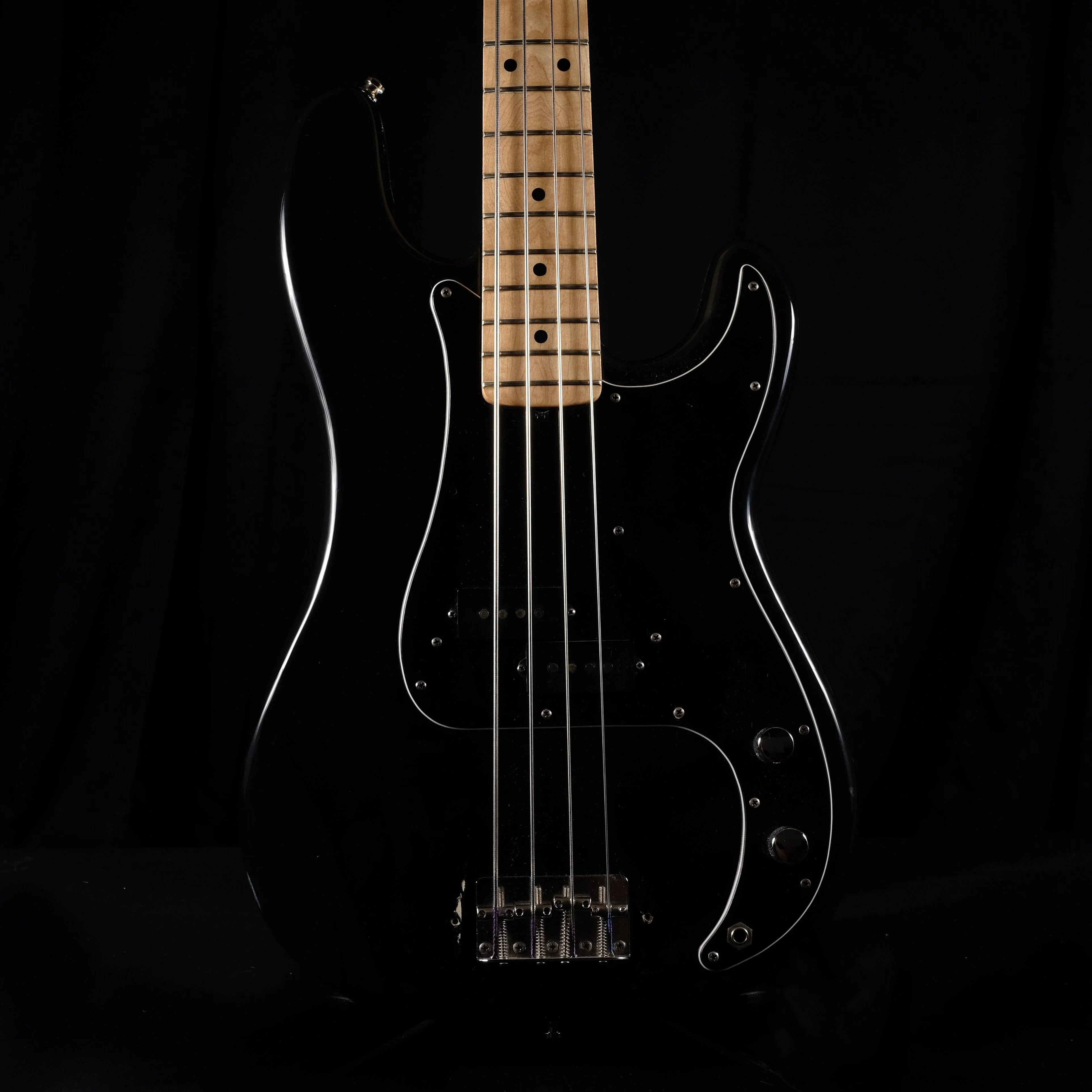 Vintage 1977 Fender Precision Bass Maple Neck Black With OHSC