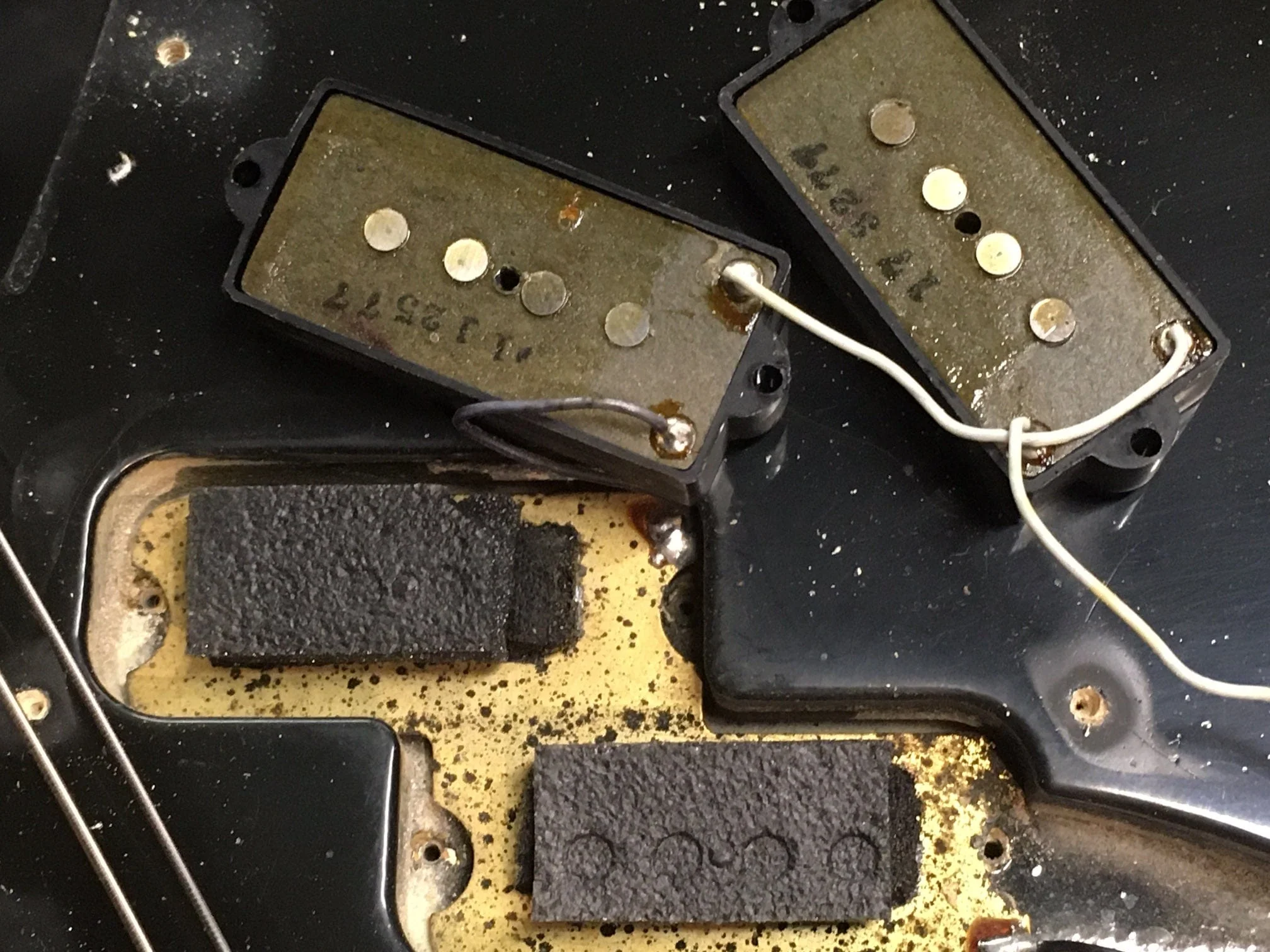 Vintage 1977 Fender Precision Bass Maple Neck Black With OHSC - Image 26