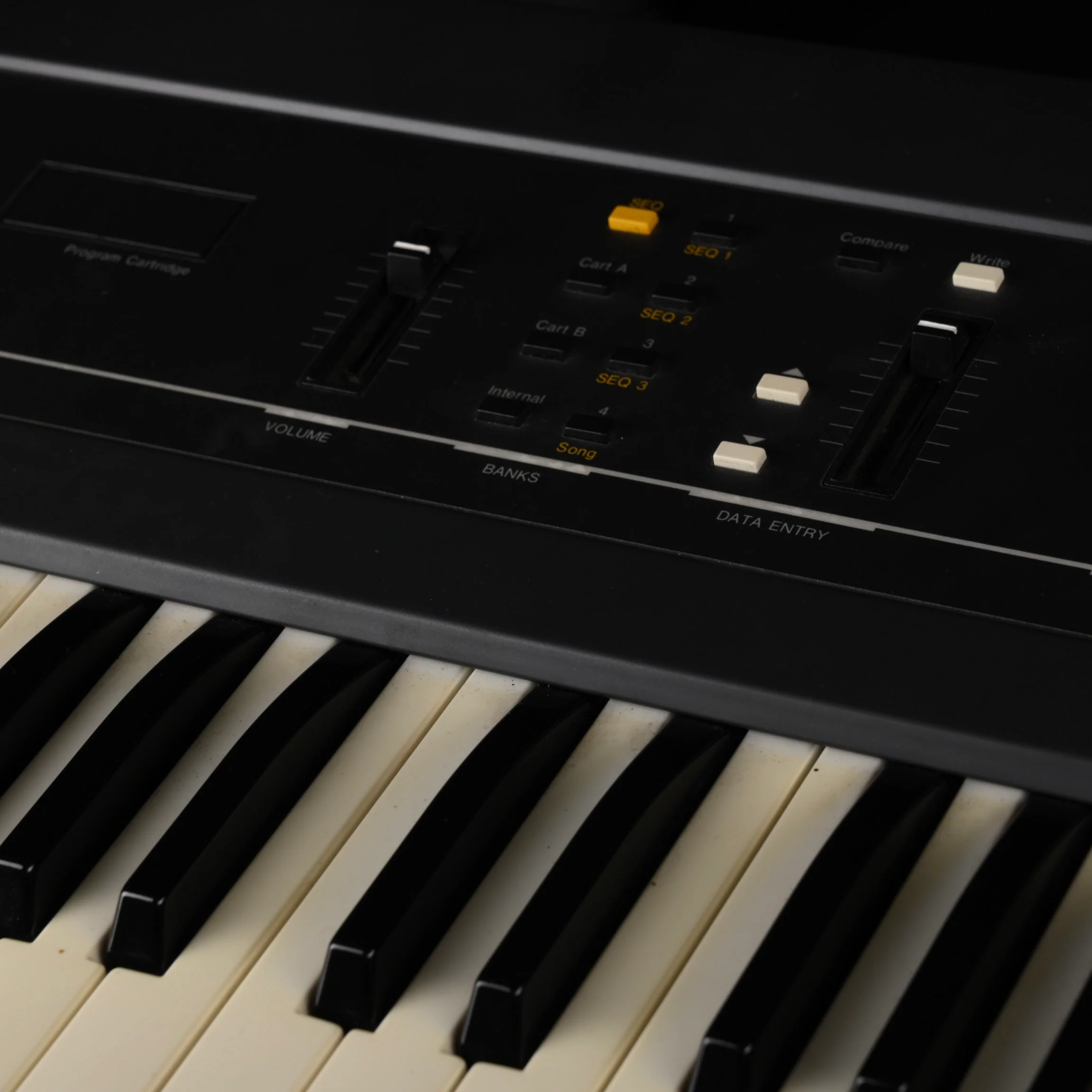 Vintage 1987 Ensoniq ESQ-1 Polyphonic Synthesizer With Gig Bag - Image 4