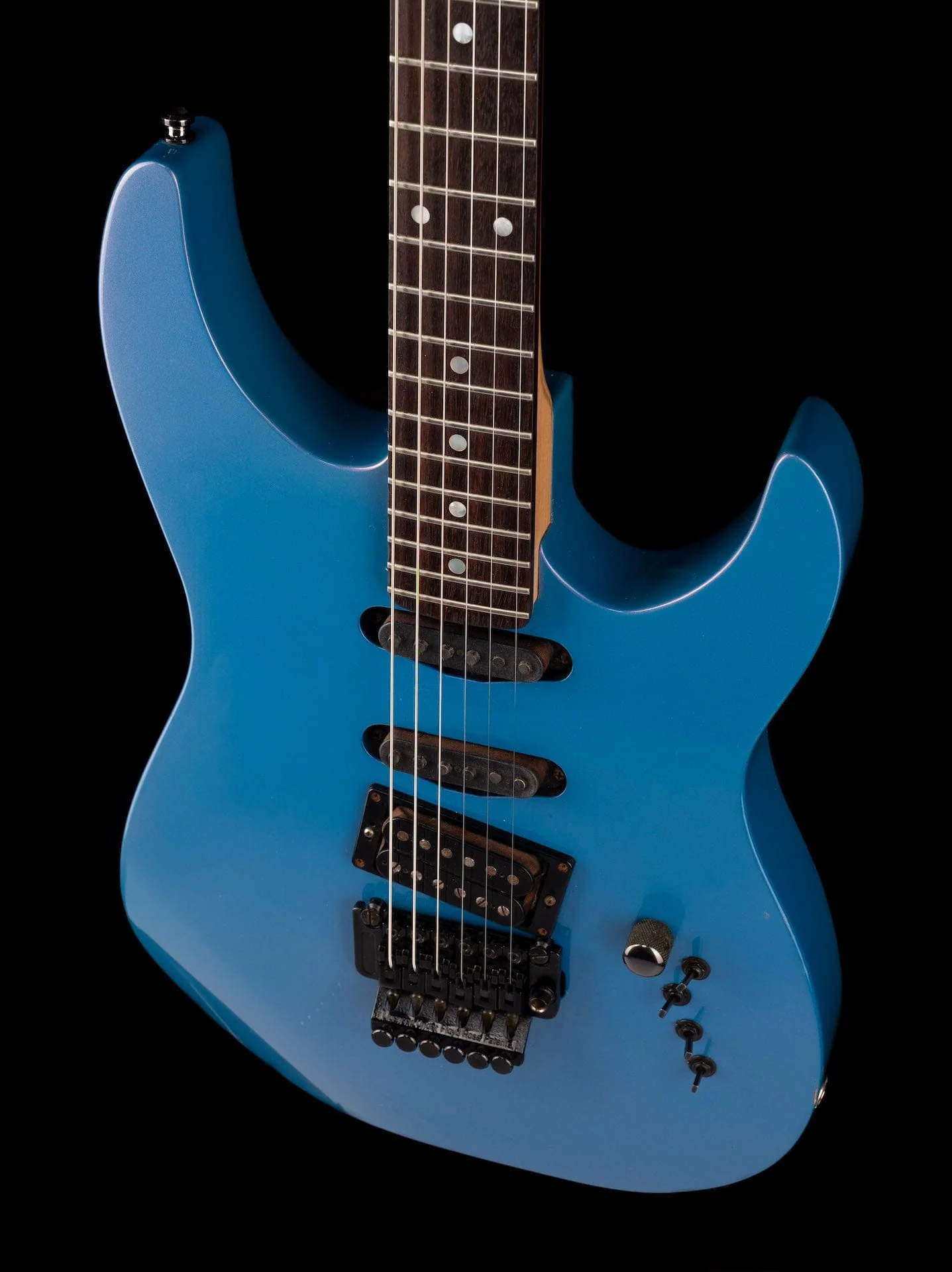 Vintage '86-'89 Kramer Pacer Custom 1 Electric Guitar Blue - Image 3