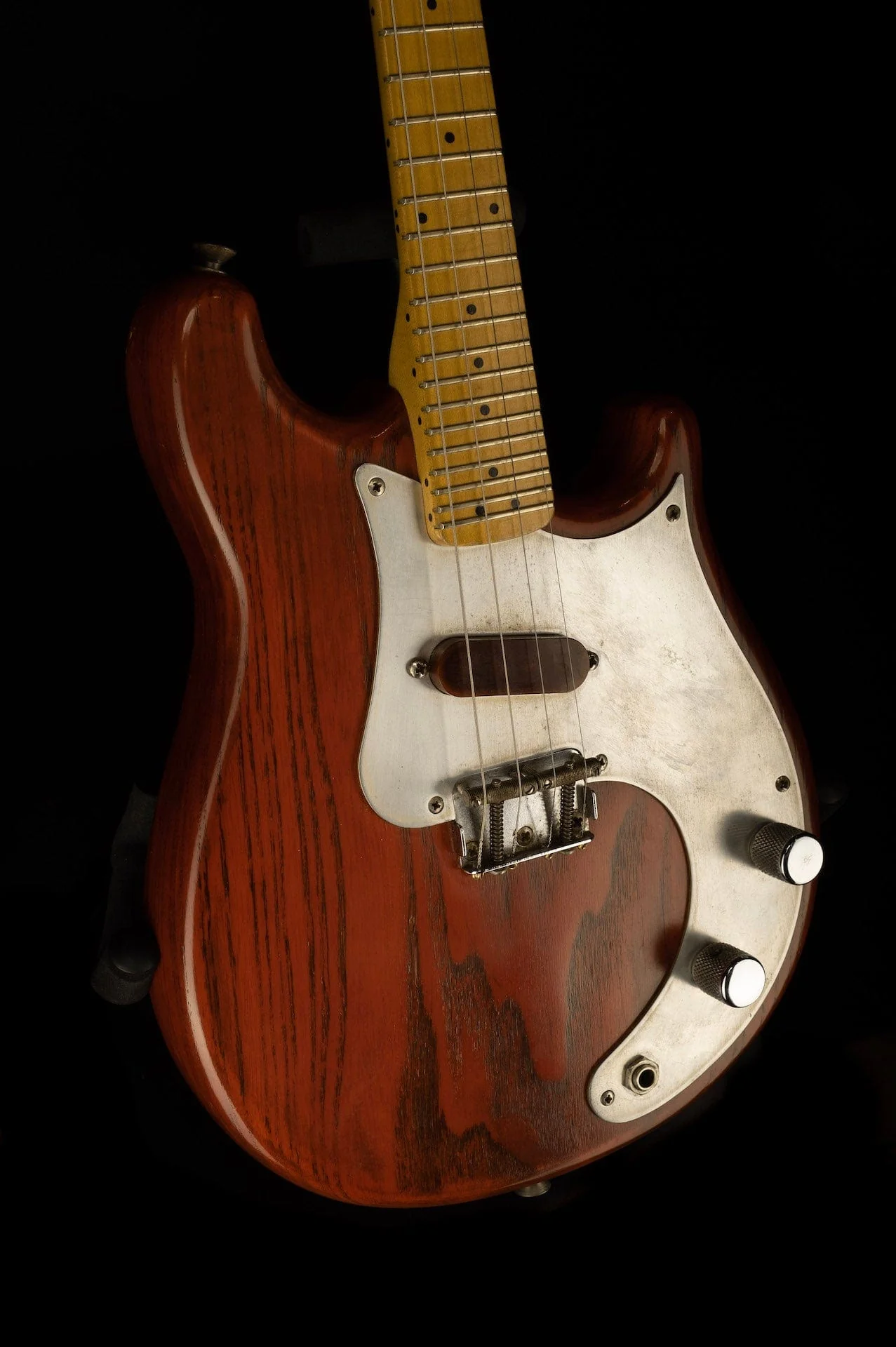 Vintage 1956 Fender 4-string Electric Mandolin Transparent Wine Red Anodized Pickguard - Image 6