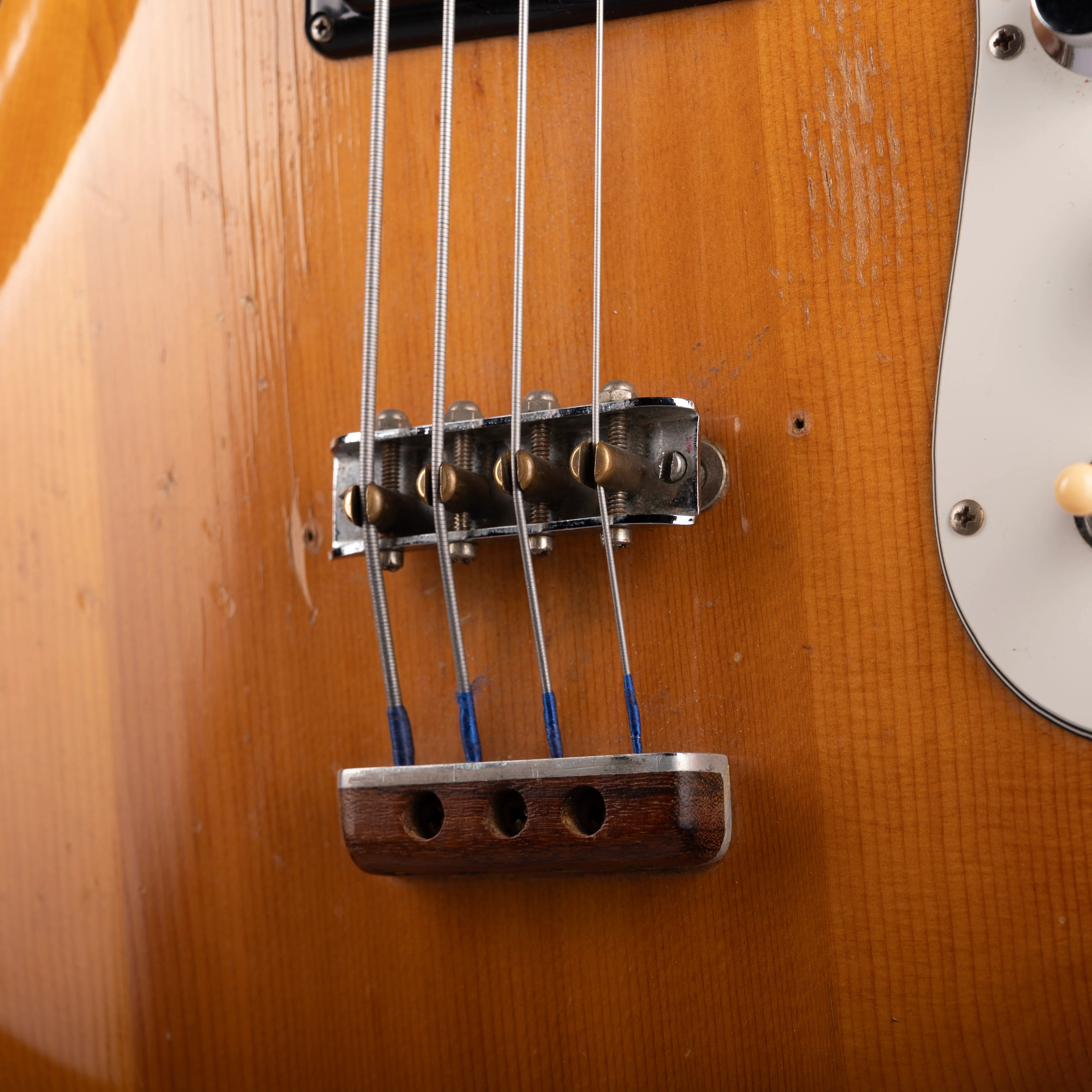 Vintage 60's Mosrite Joe Maphis Bass Natural With OHSC - Image 4